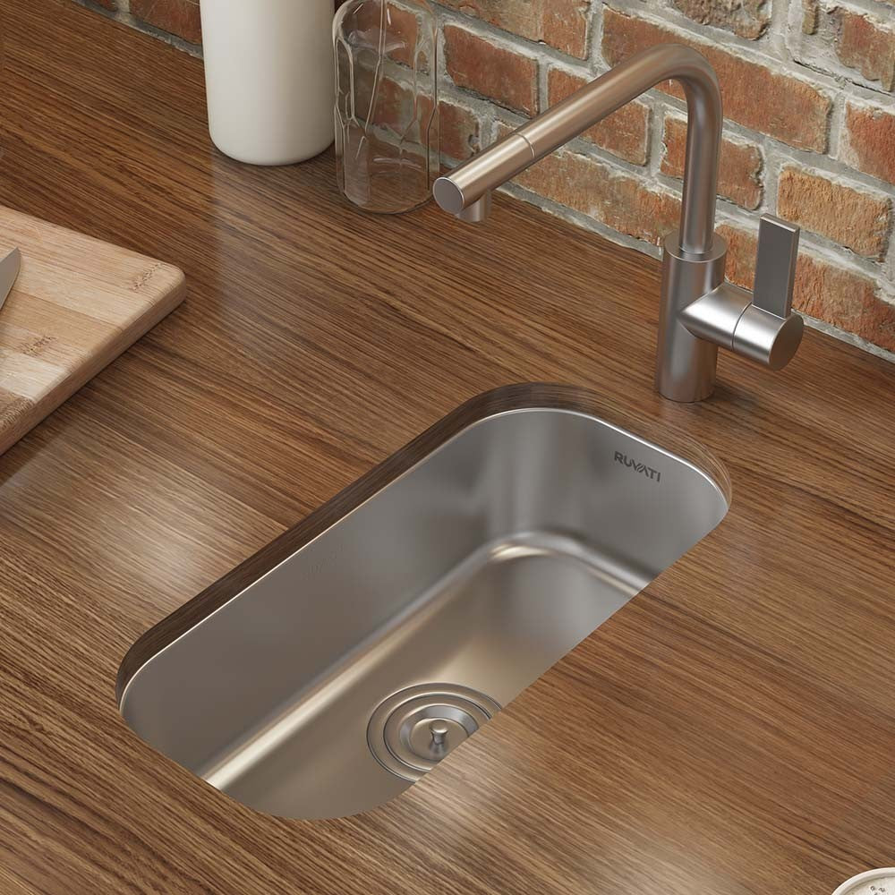 Ruvati Parmi 9.5 x 18 inch Undermount Bar Sink