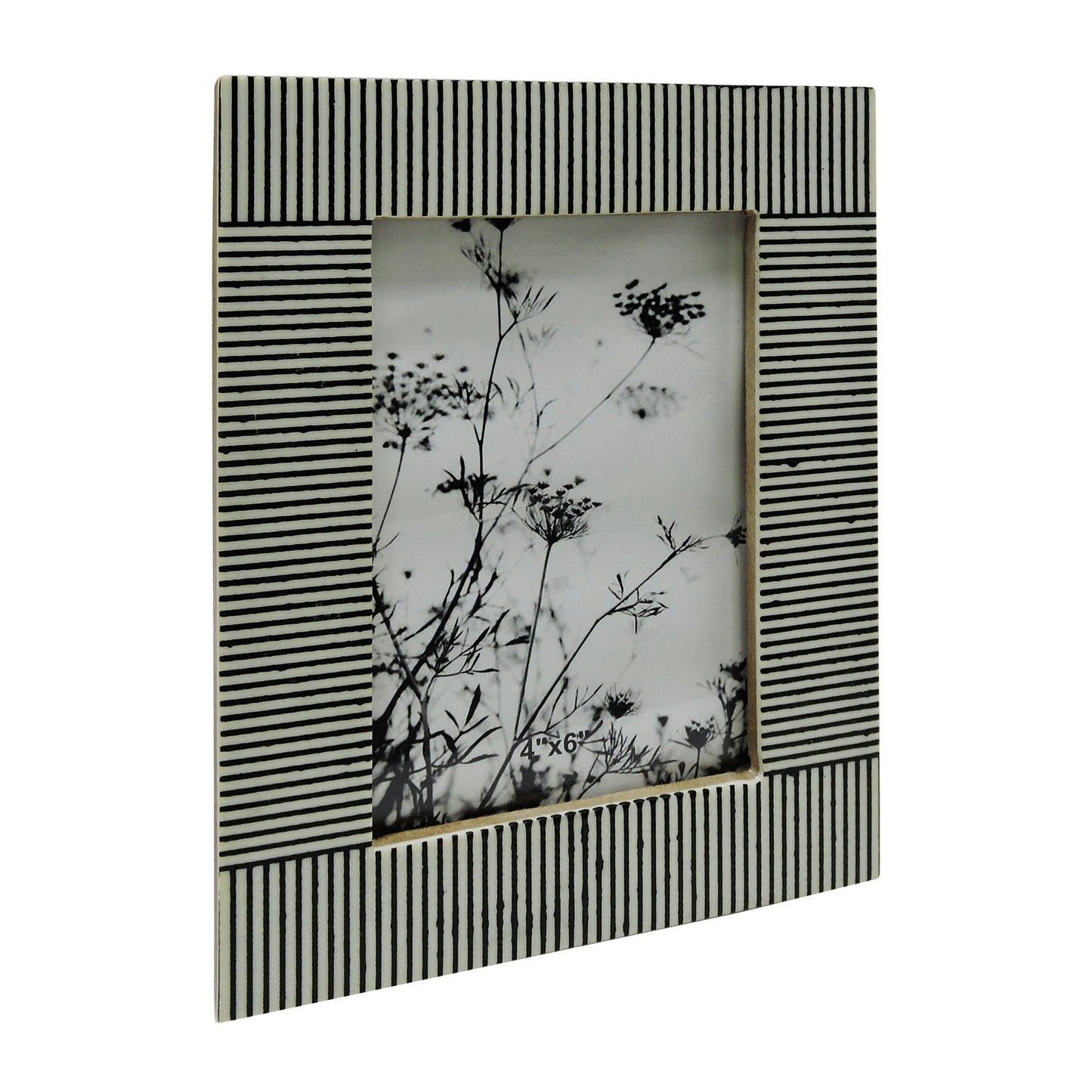 Resin,4x6 Etched Lines Photo Frame ,black/white
