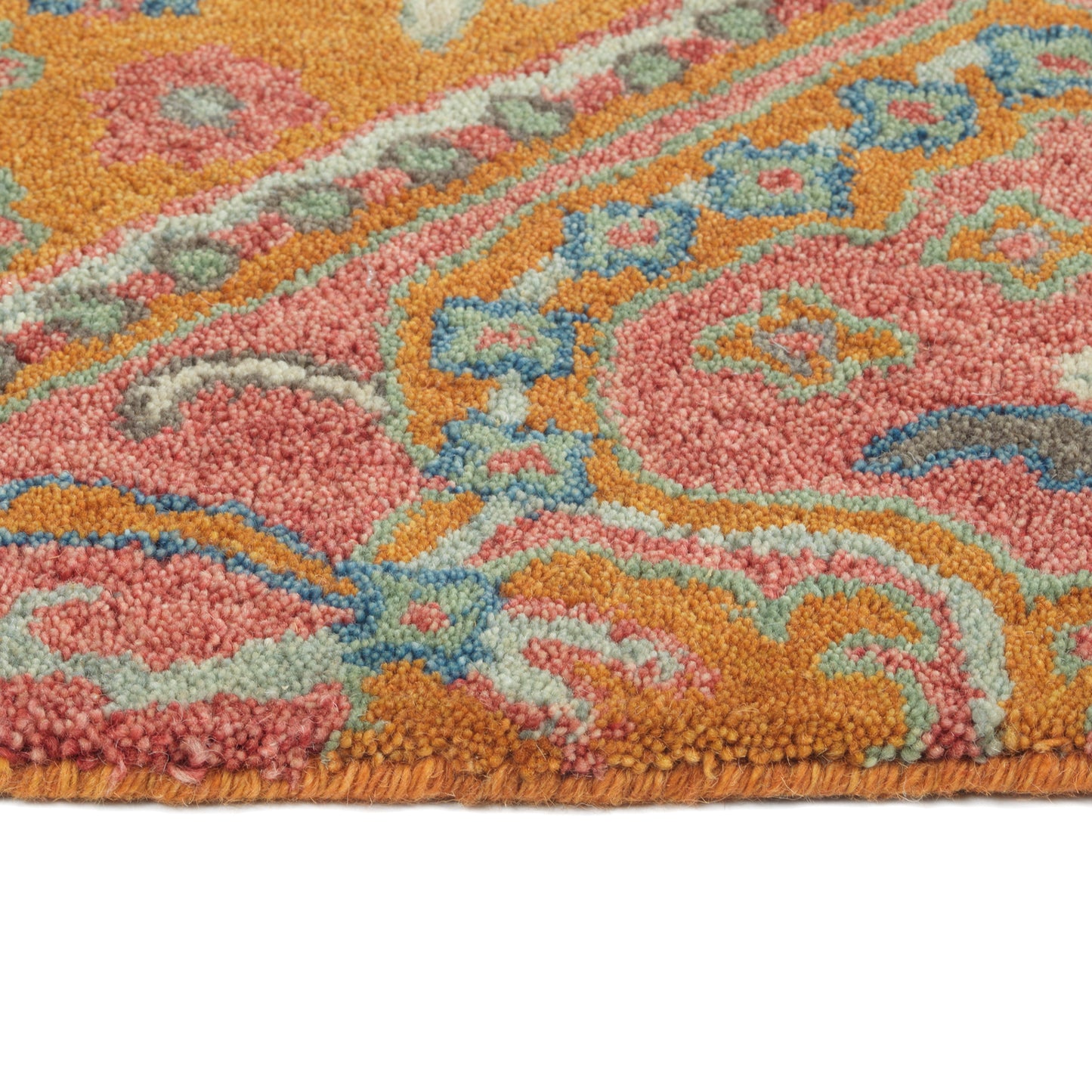 Kaleen Helena Collection Dark Pink Area Rug 4' x 6'