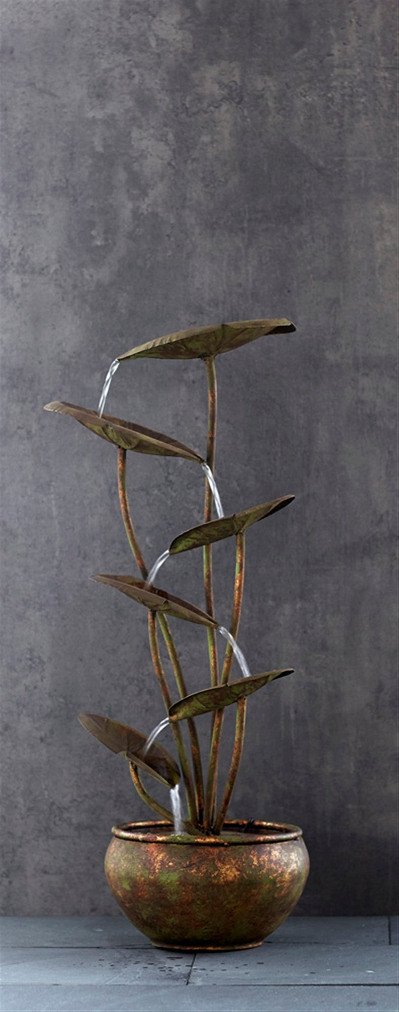 Lotus Fountain W/Ul Pump 30.5"H Metal