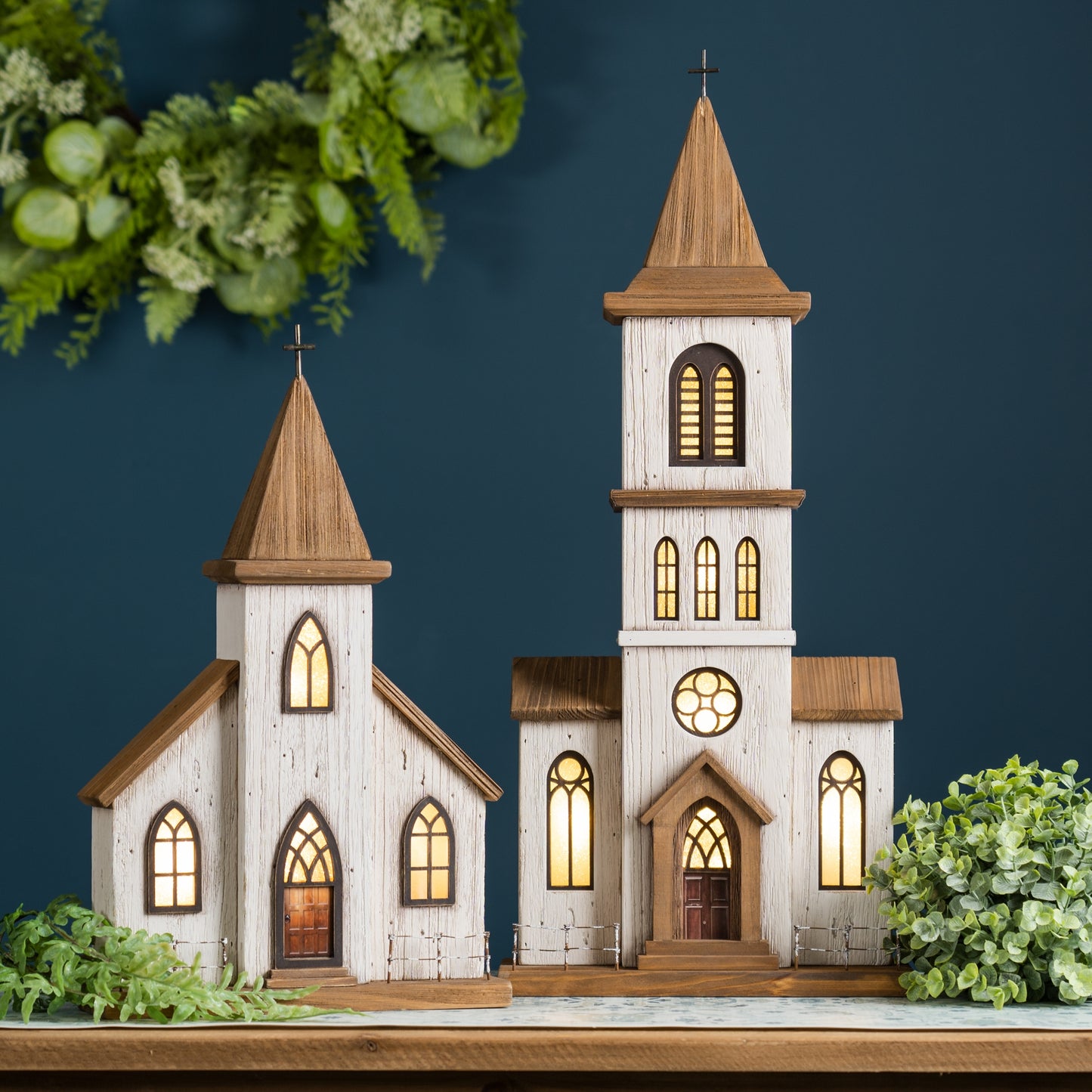 Church 10.75"L x 17.75"H Wood/Iron Ul/Usb Plug