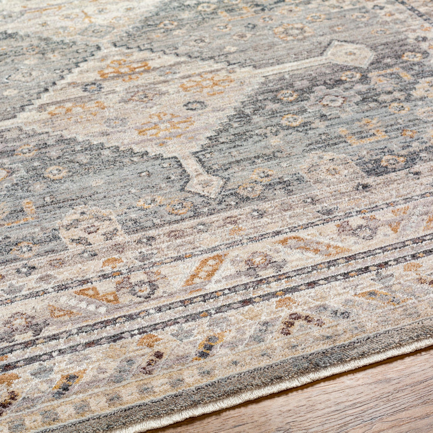 Surya Aida Aad-2305 Rug 5' X 7'9"