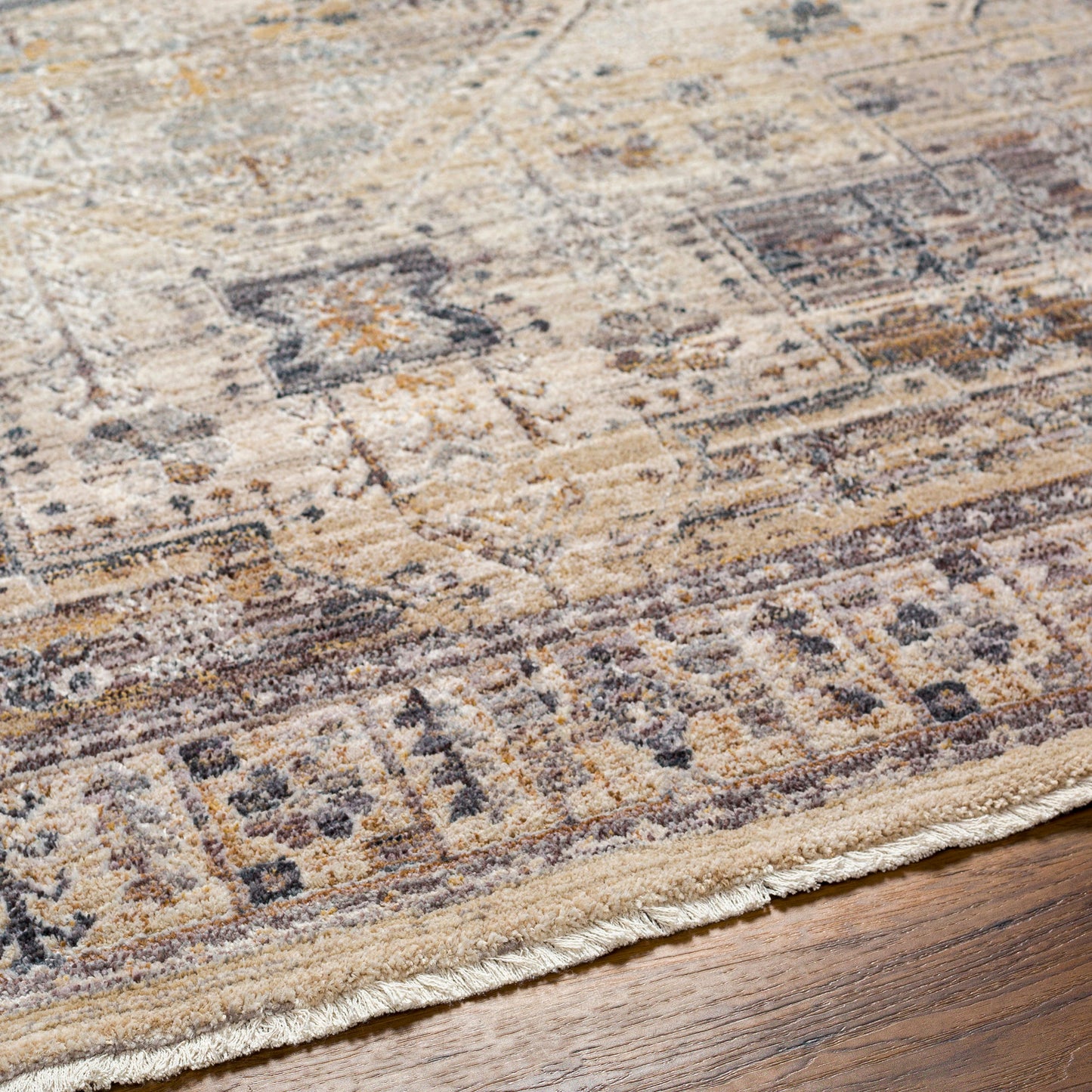 Surya Aida Aad-2307 Rug 5' X 7'9"