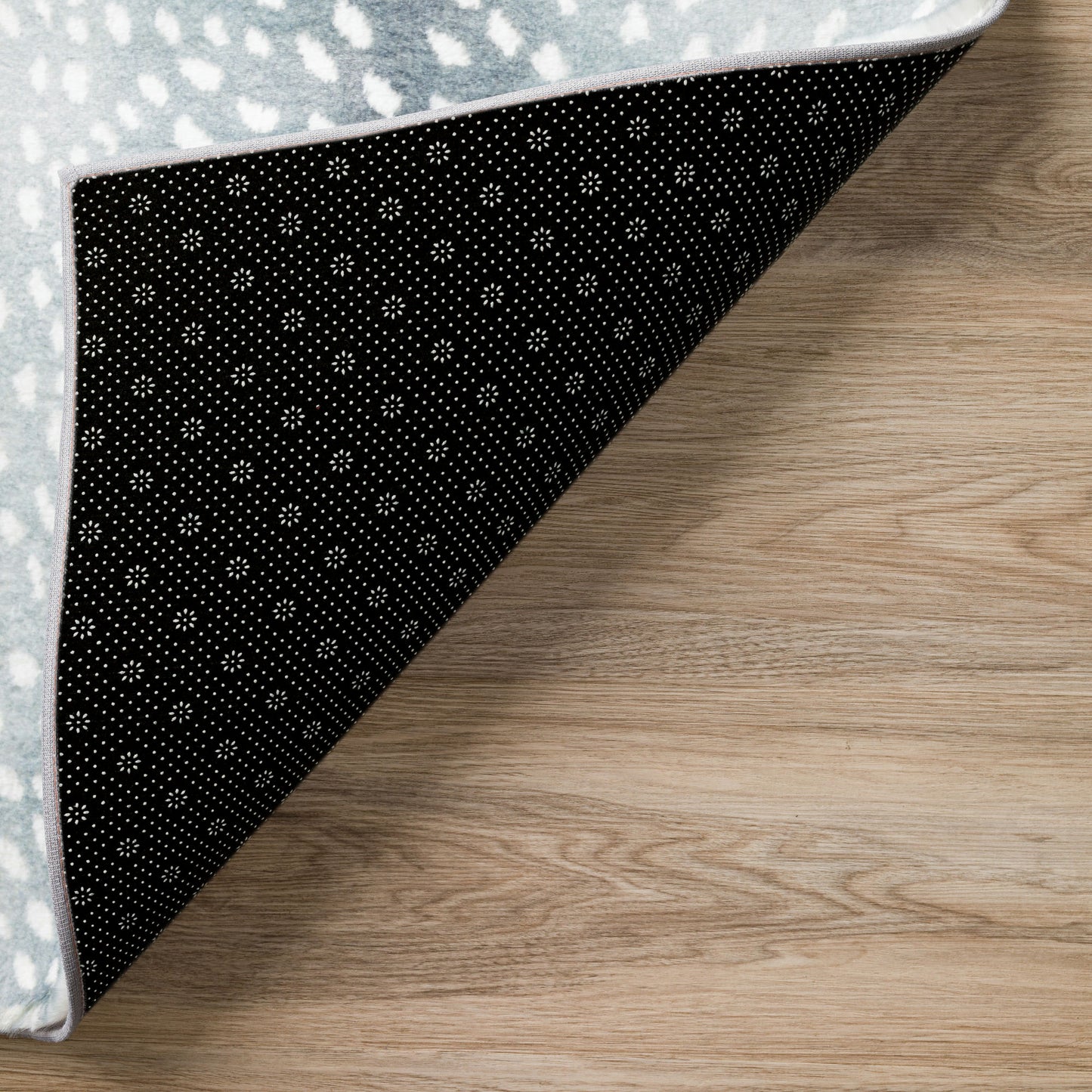 Akina AK3 Flannel 5' x 7'6" Rug