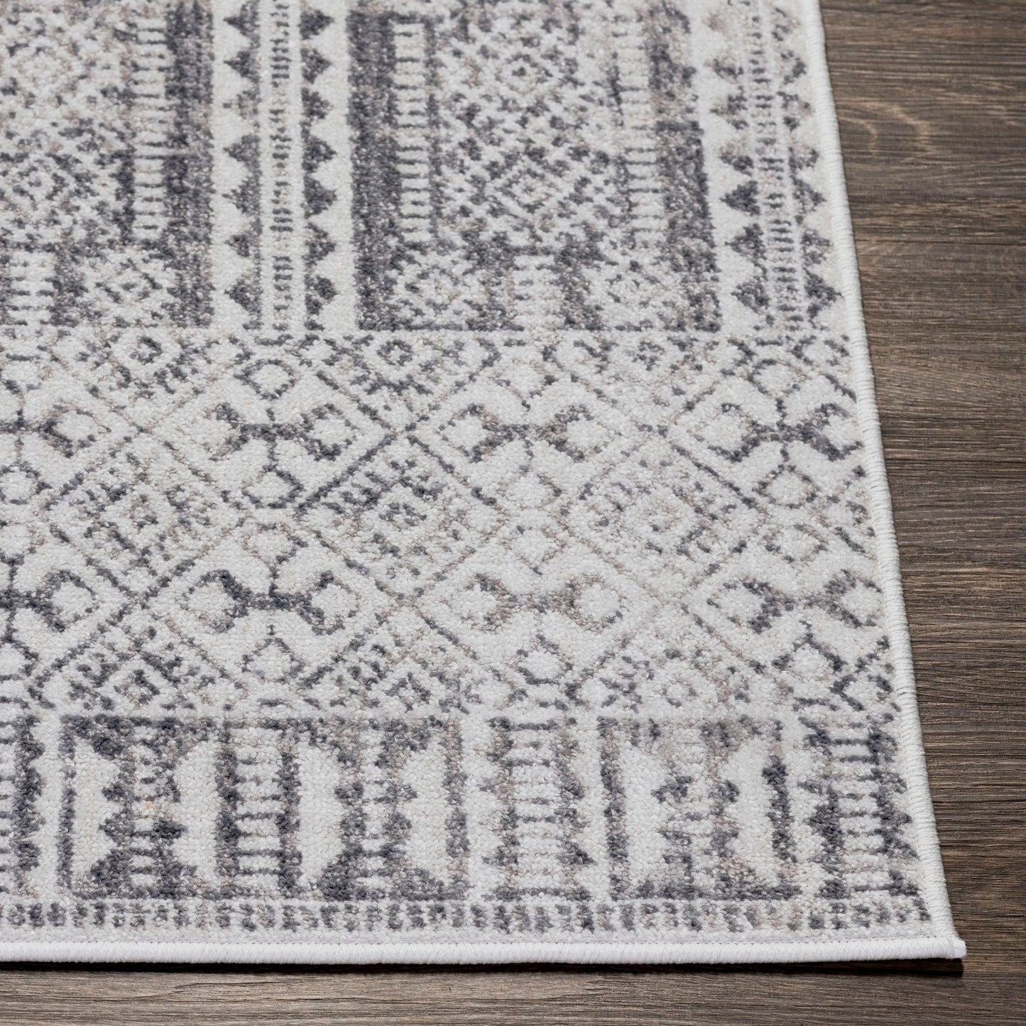 Surya Alice 8'10" x 12' Rug