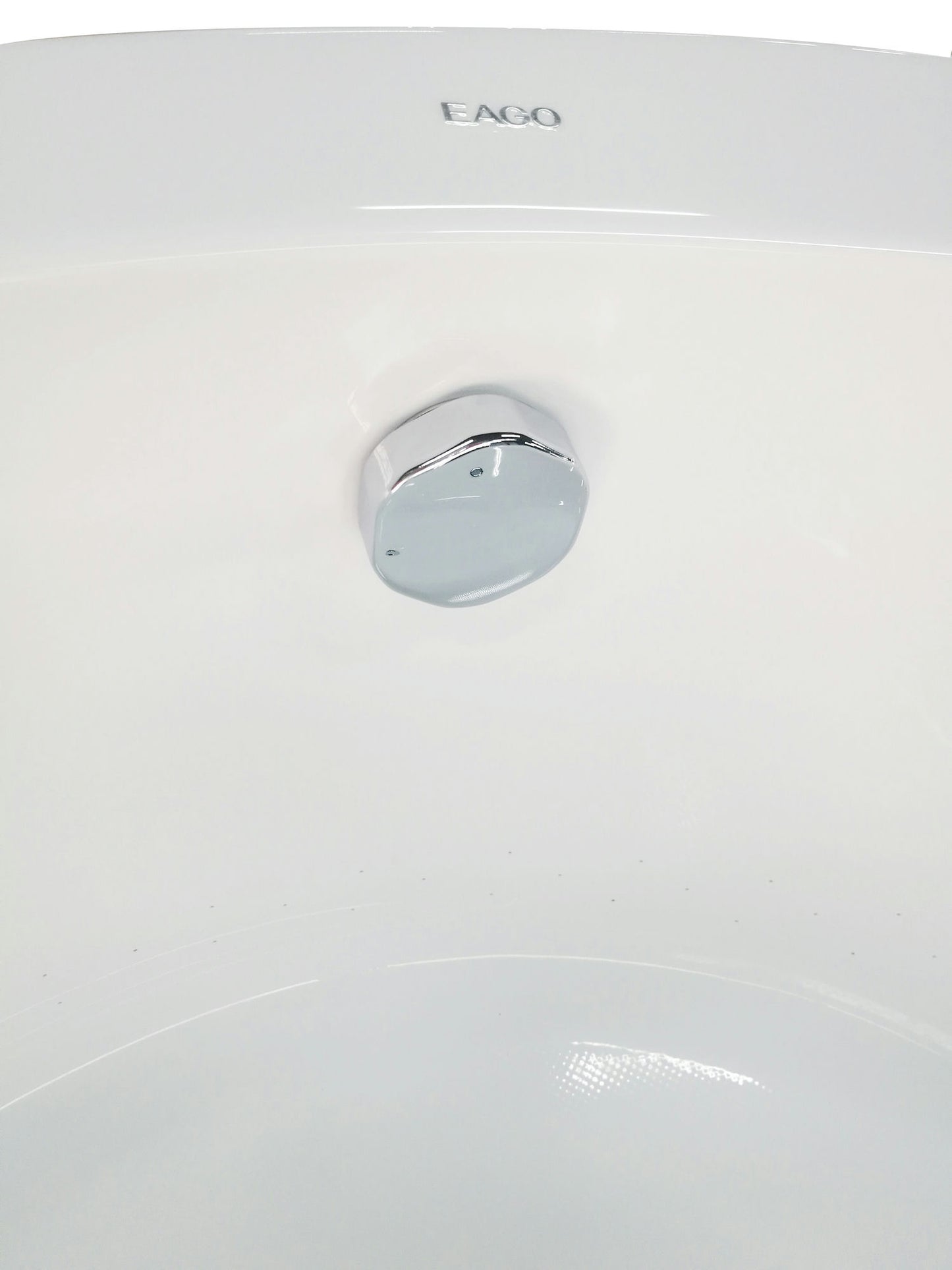 EAGO AM2130 66" Round Free Standing Acrylic Air Bubble Bathtub