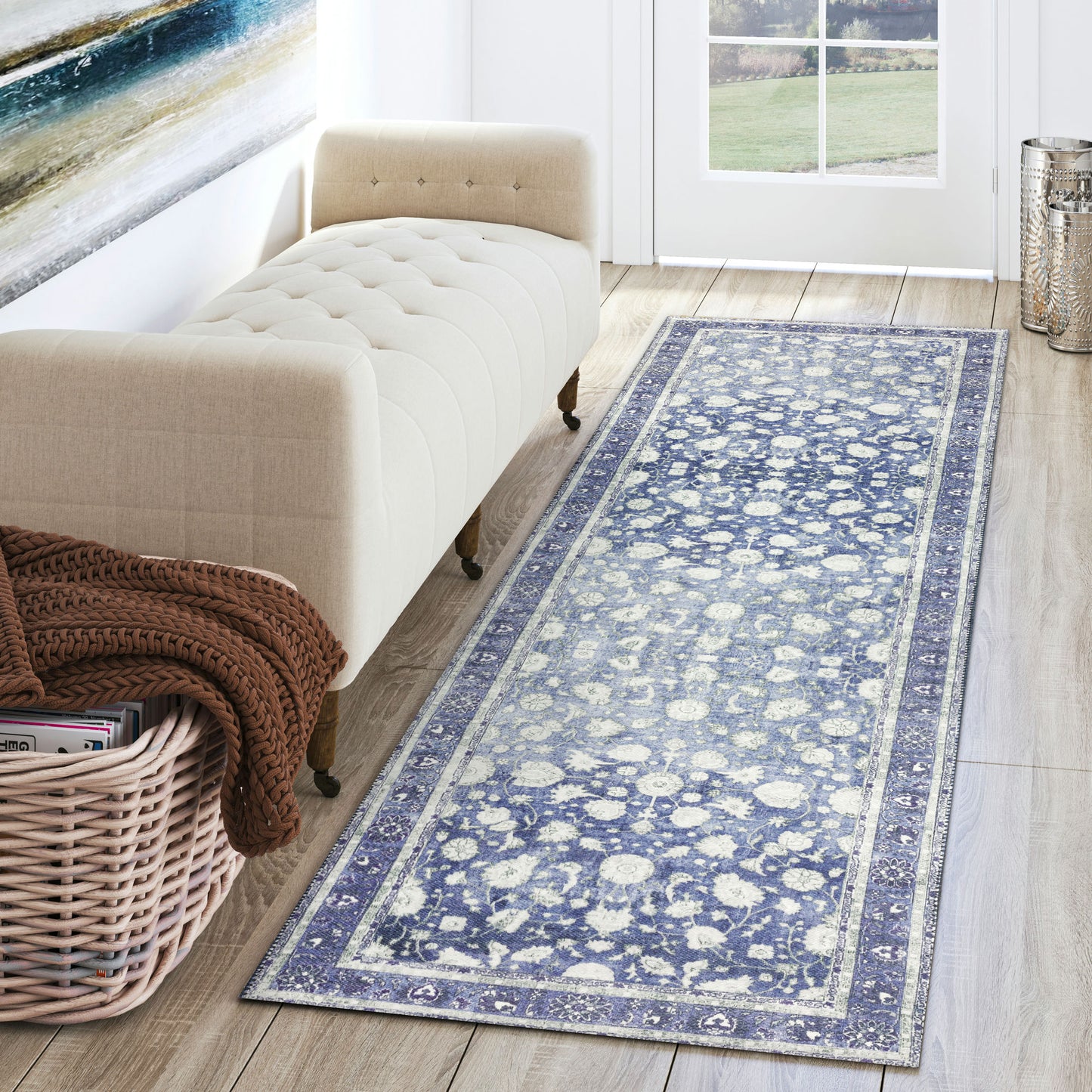 Amanti AM2 Navy 2'3" x 7'7" Runner Rug