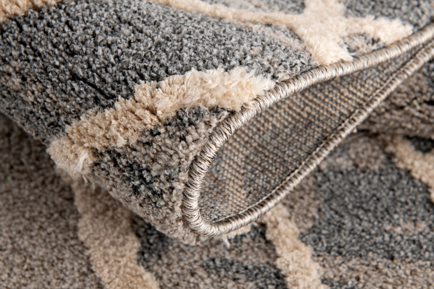 Amazon-Az10415-Gray_Beige-7.10 X 10.6 Area Rug