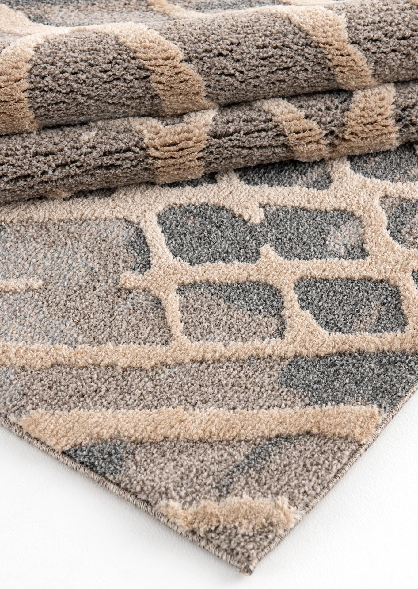 Amazon-Az10415-Gray_Beige-7.10 X 10.6 Area Rug