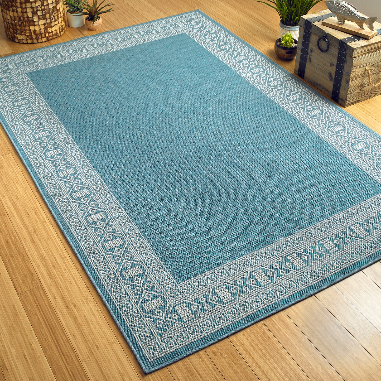 Kaleen Amalie Collection AML06-79 Light Blue Throw Rug 1'9" x 3'