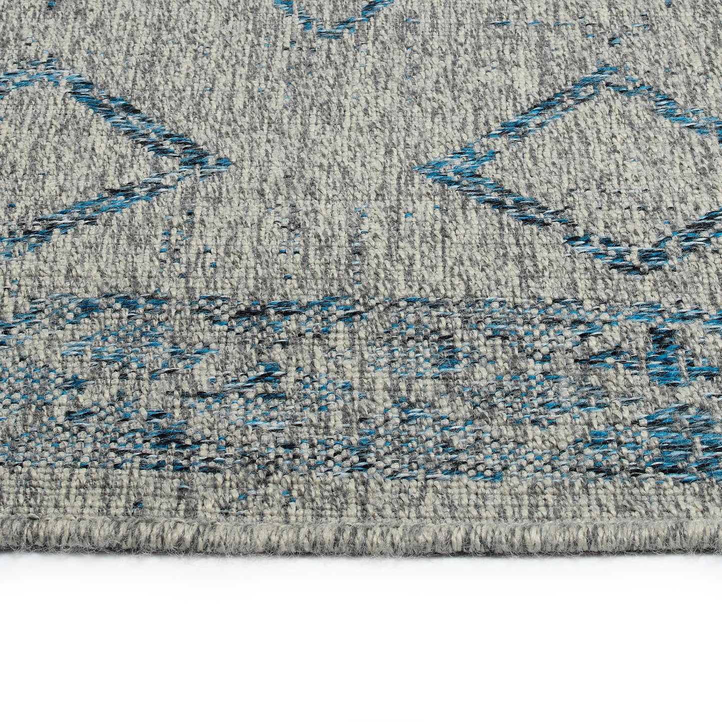 Kaleen Bacalar Collection Light Grey Area Rug 4' x 6'