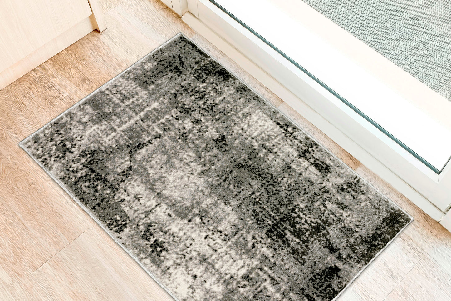 Cascina CC11 Carbon 1'8" x 2'6" Rug