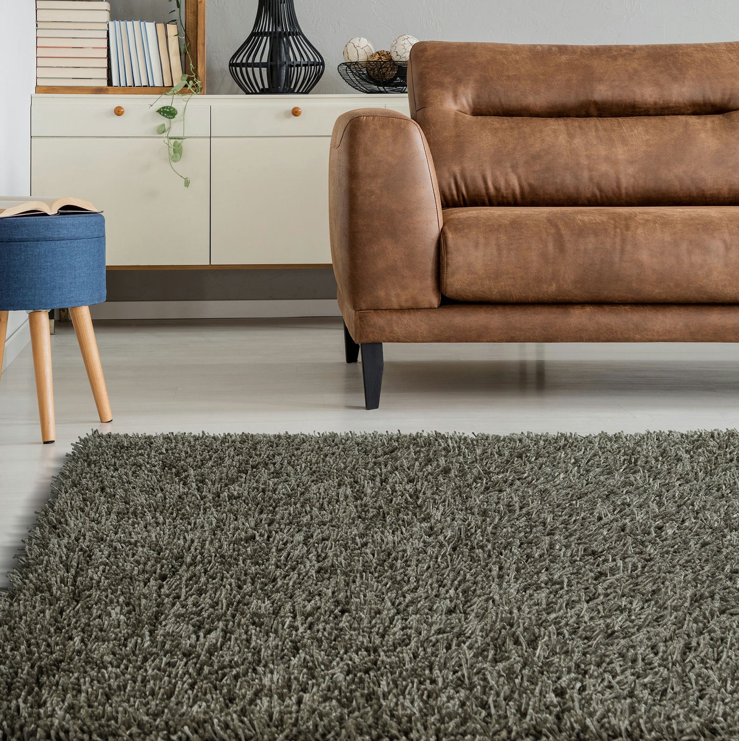 Kaleen Curtsi Collection Dark Grey Area Rug 5' x 7'6"