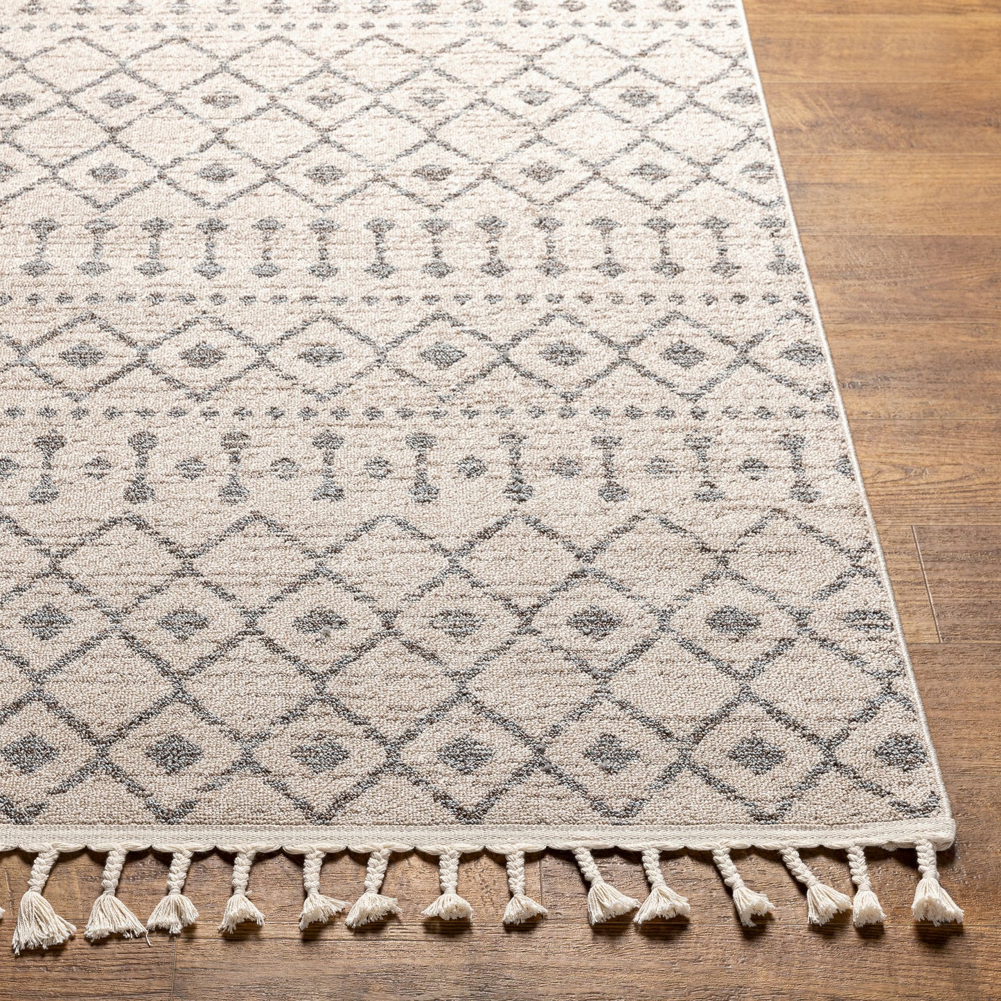 Surya Euphoria Erp-2321 Rug 5'3" X 7'3"
