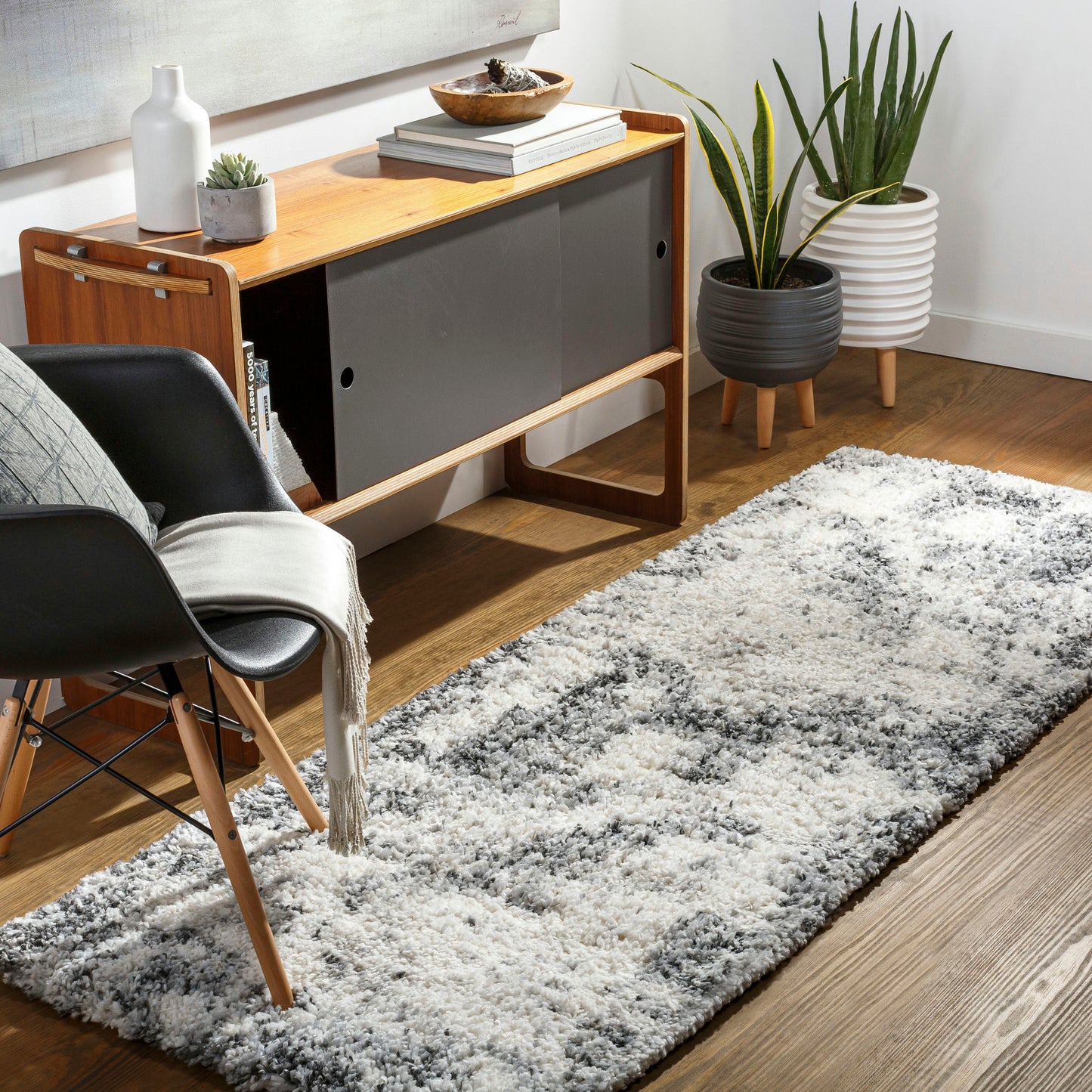 Surya Eskimo Shag Black Rug 2'7" X 7'3"