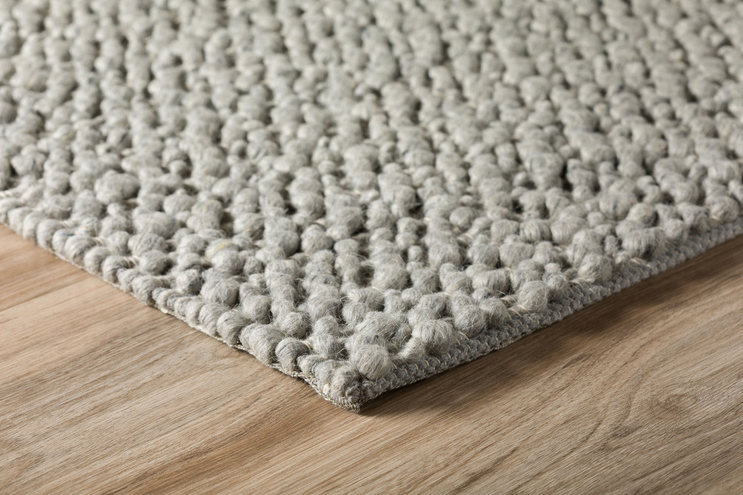 Gorbea GR1 Silver 2'6" x 16' Runner Rug