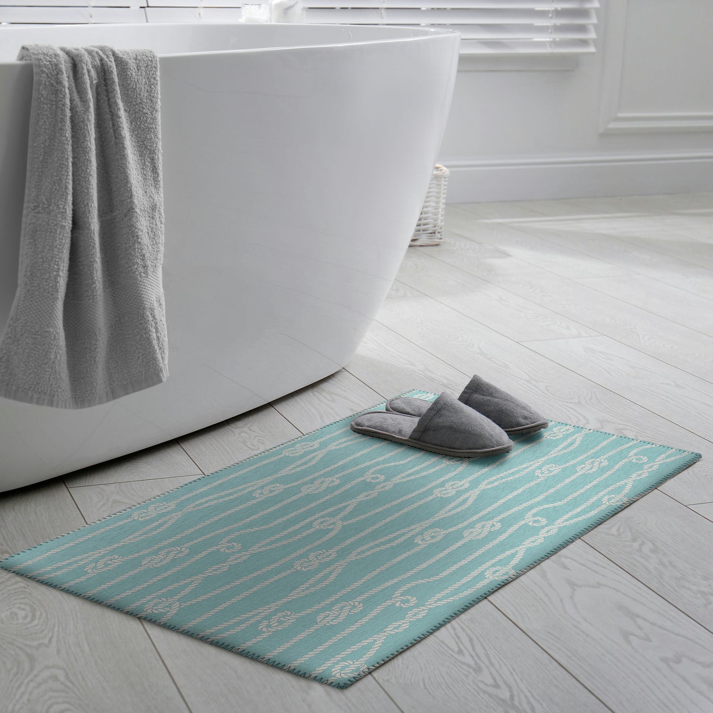 Indoor/Outdoor Harbor HA7 Lagoon Washable 1'8" x 2'6" Rug