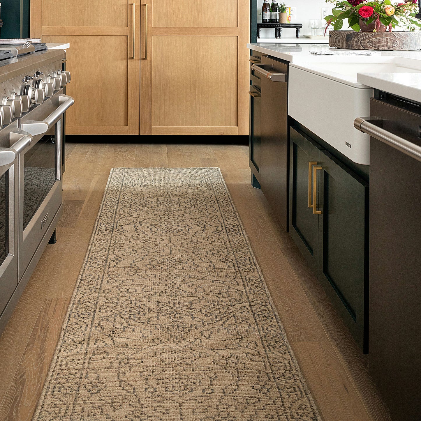Kaleen Herrera Collection Light Linen Area Rug 9' x 12'
