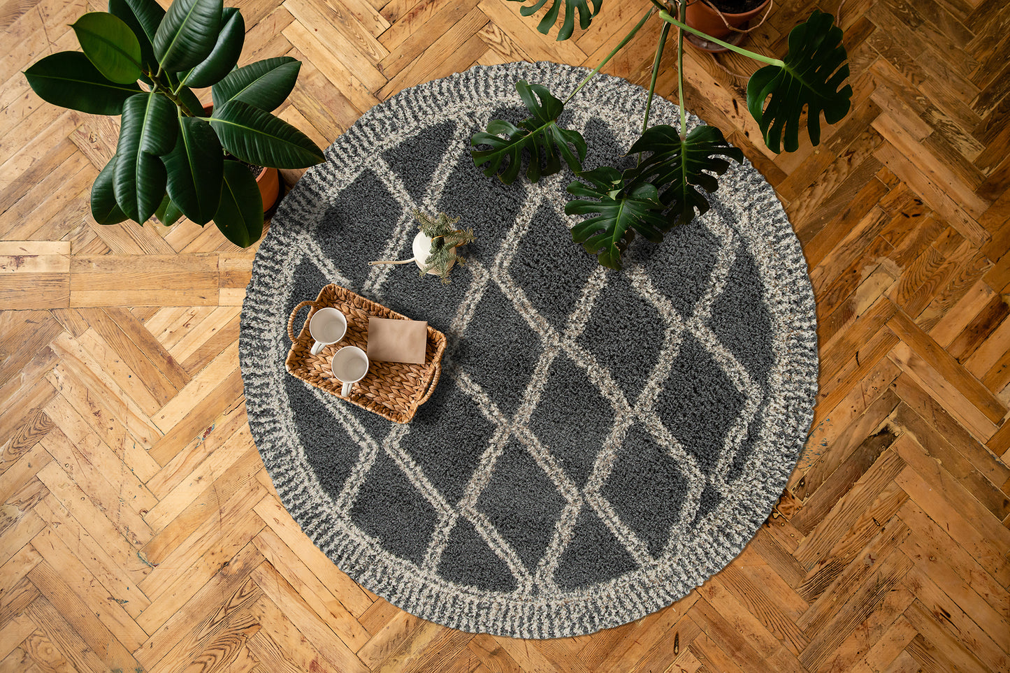 Kaleen Komon Collection Dark Grey Area Rug 6'6" x 6'6"