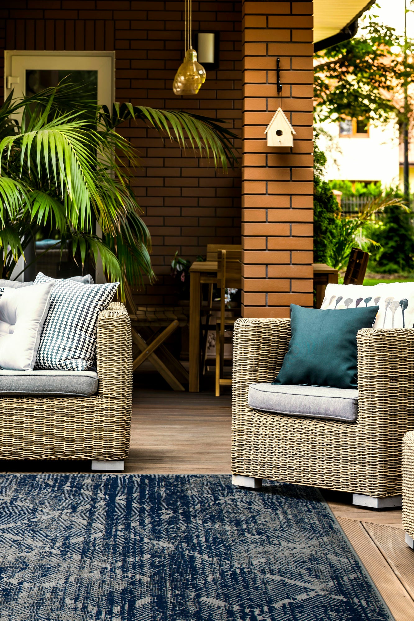 Kaleen Legata Collection Dark Navy Area Rug 4'1" x 5'7"