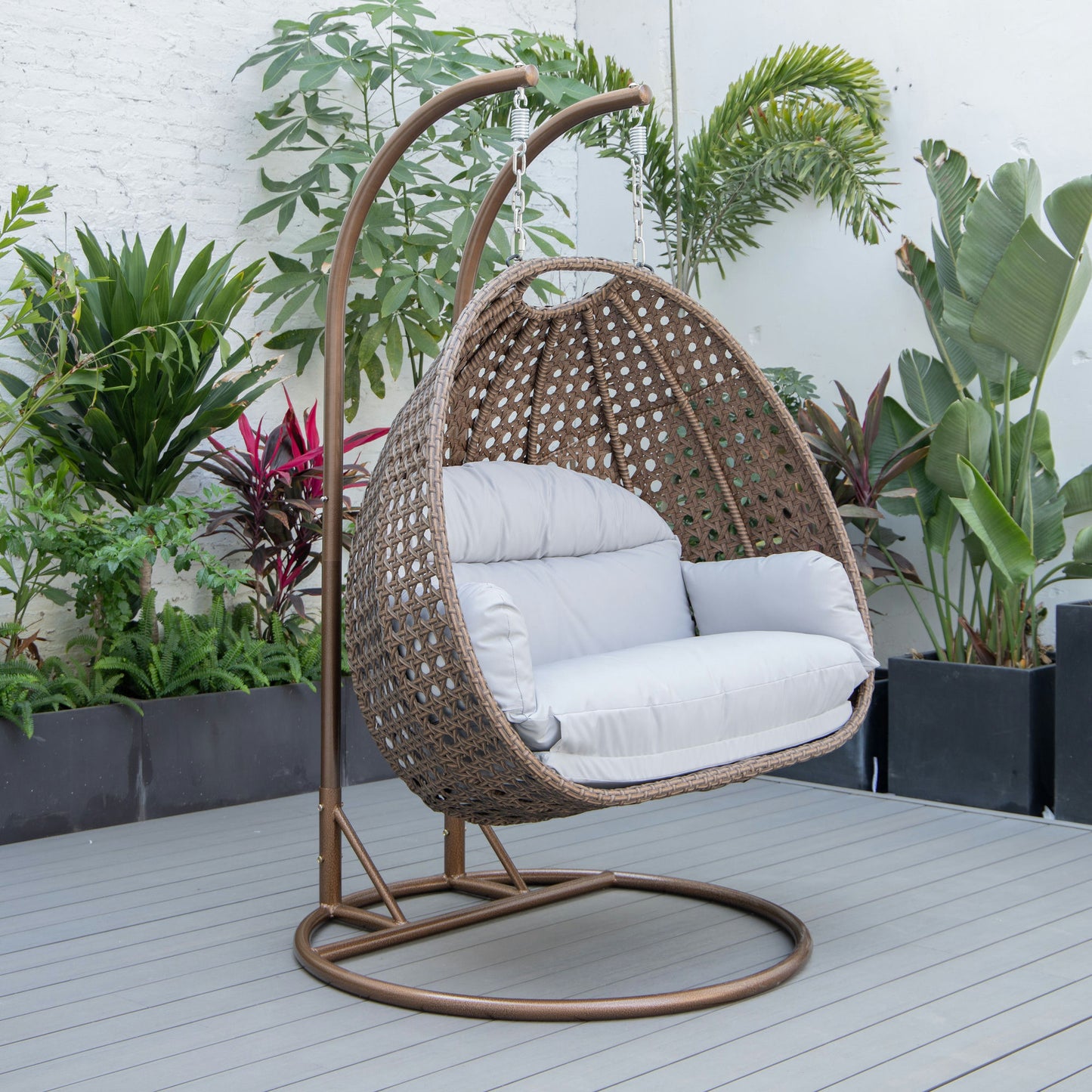 LeisureMod Mendoza Dark Brown Hanging 2 person Egg Swing Chair - Light Grey
