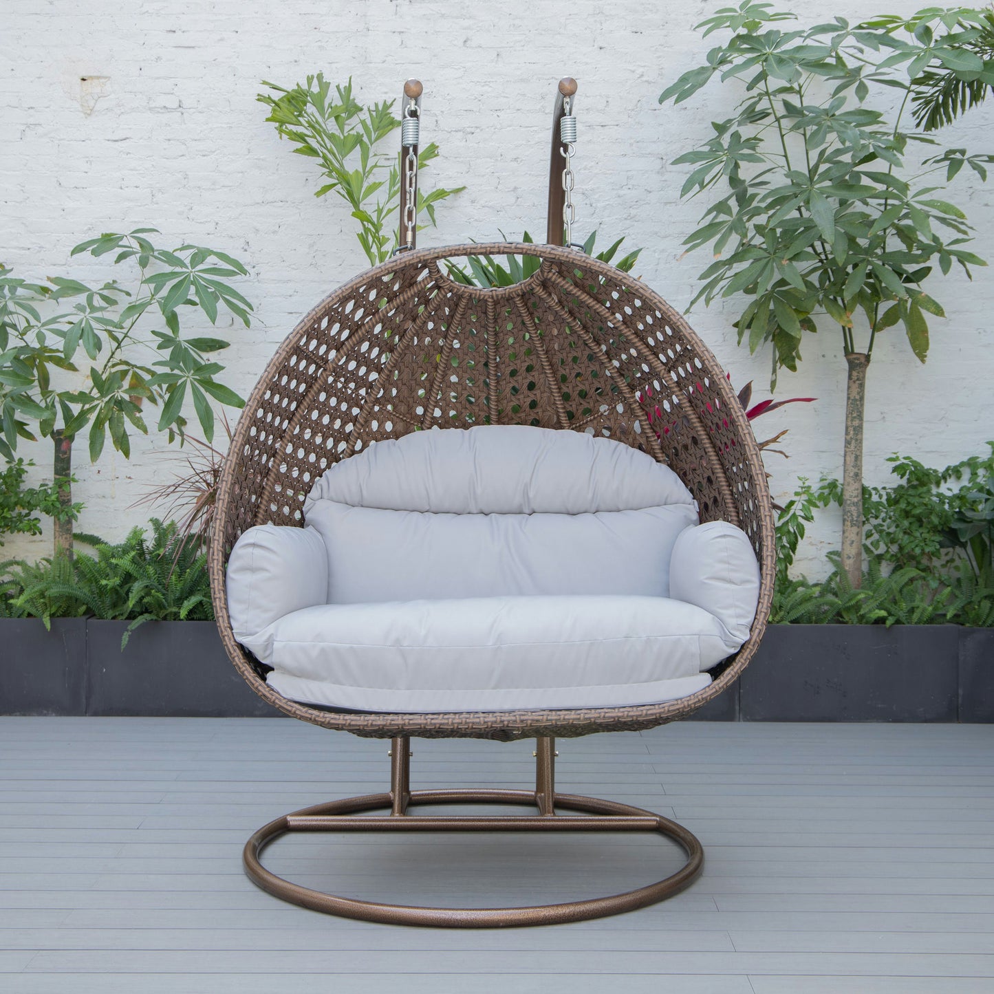 LeisureMod Mendoza Dark Brown Hanging 2 person Egg Swing Chair - Light Grey
