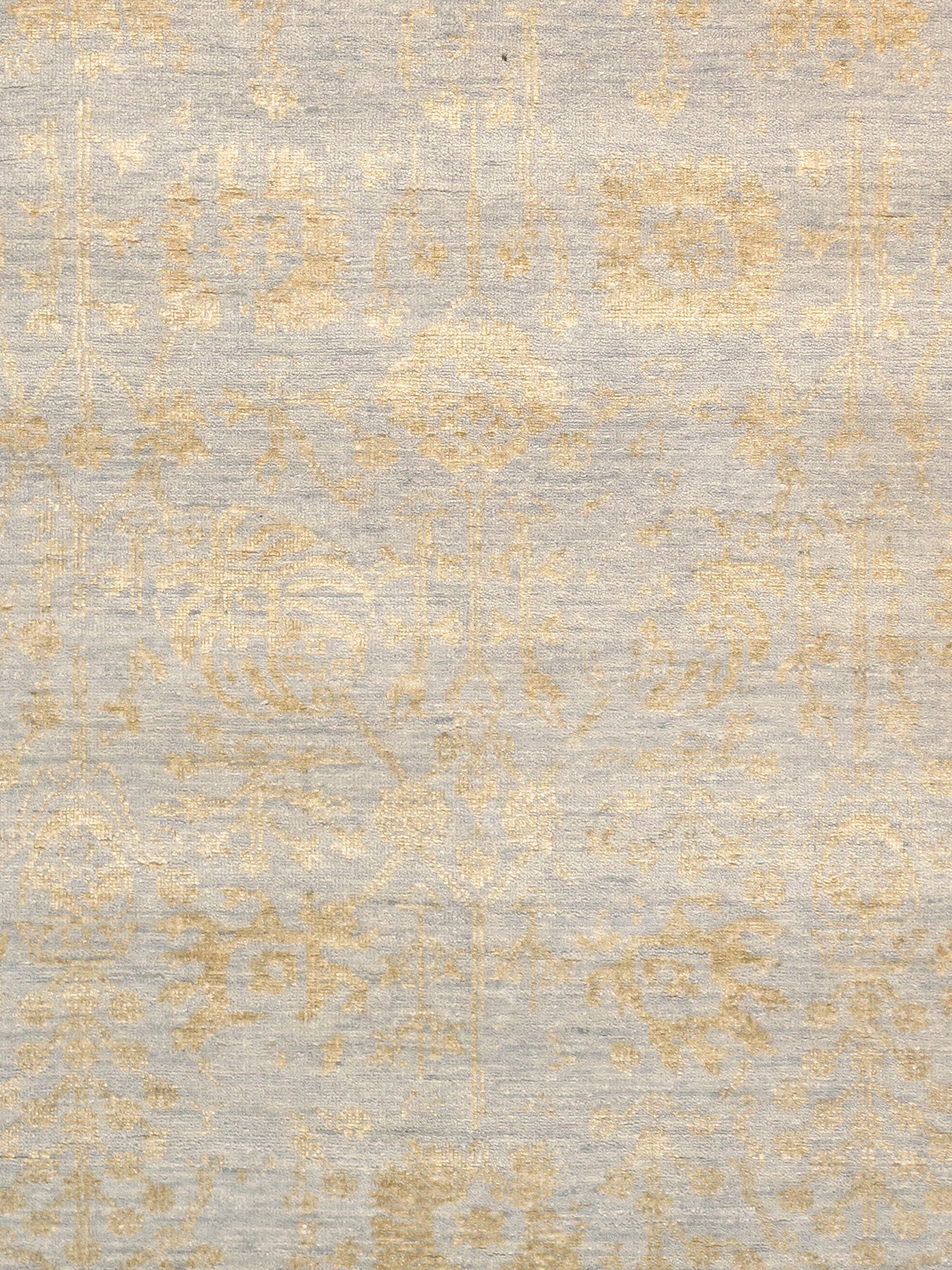 Pasargad Home Transitional Collection Silver Bamboo Silk & Wool Rug 4'0" X 5'9"