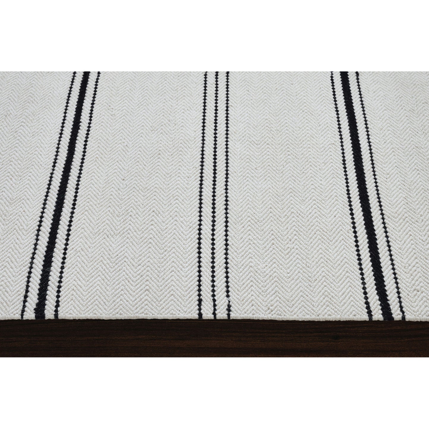 Alice Ivory/Black Hand Woven Wool Rug (24X39)