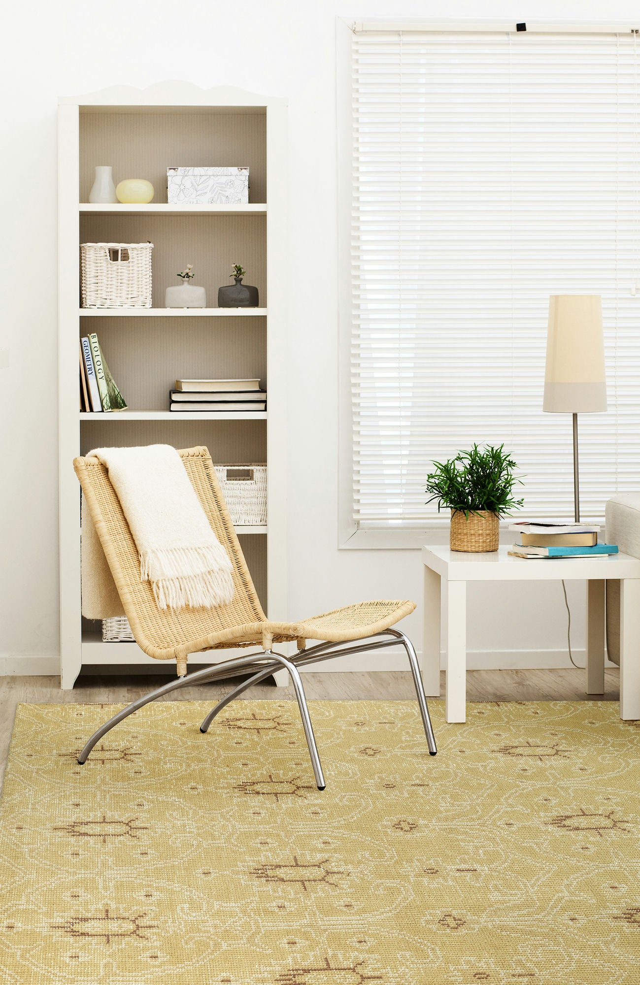 Kaleen Restoration Collection Light Gold Area Rug 5'6" x 8'6"