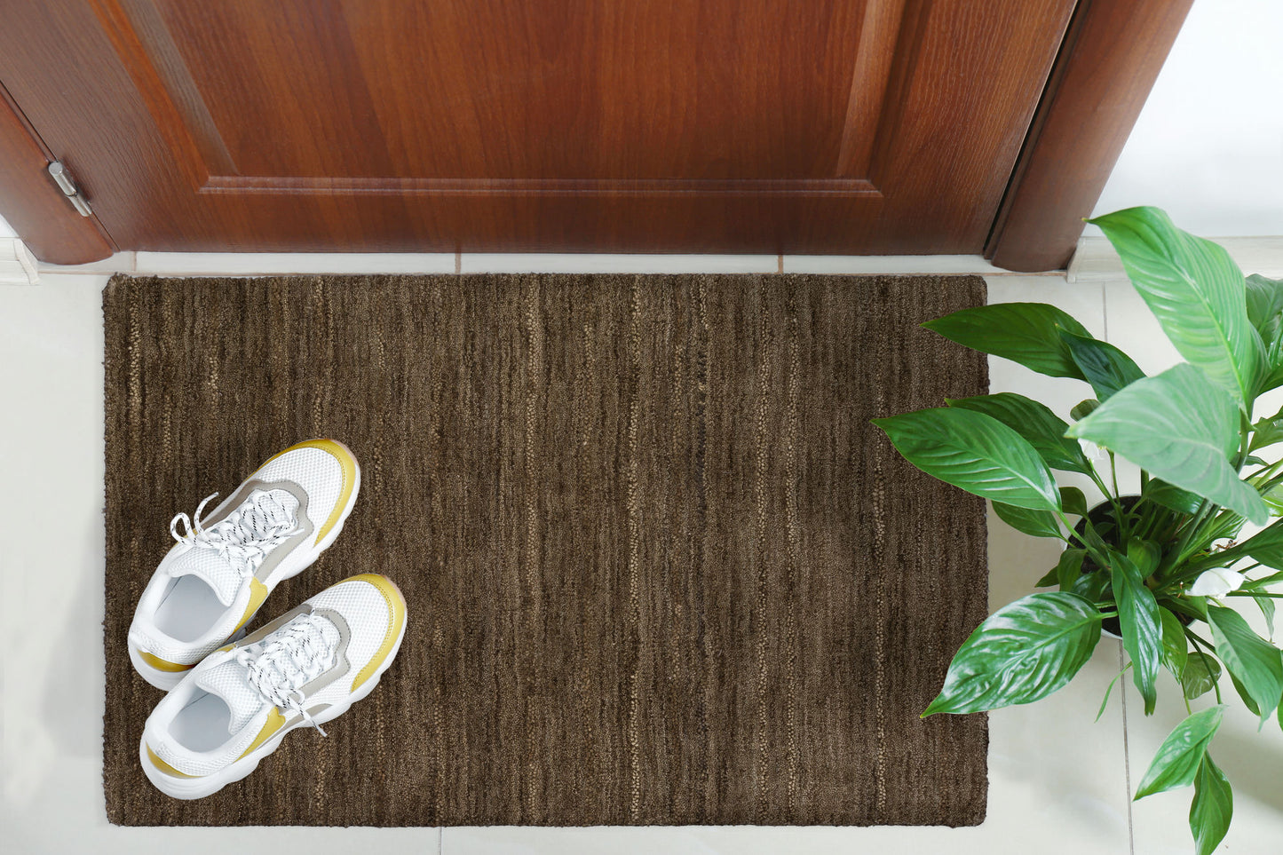 Rafia RF100 Chocolate 2' x 3' Rug