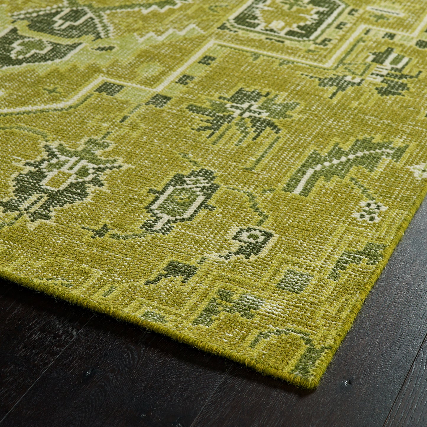Kaleen Relic Collection Bright Avocado Area Rug 4' x 6'