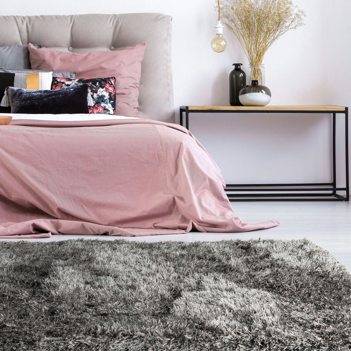 Kaleen Rinna Collection Dark Pewter Area Rug 3'6" x 5'6"