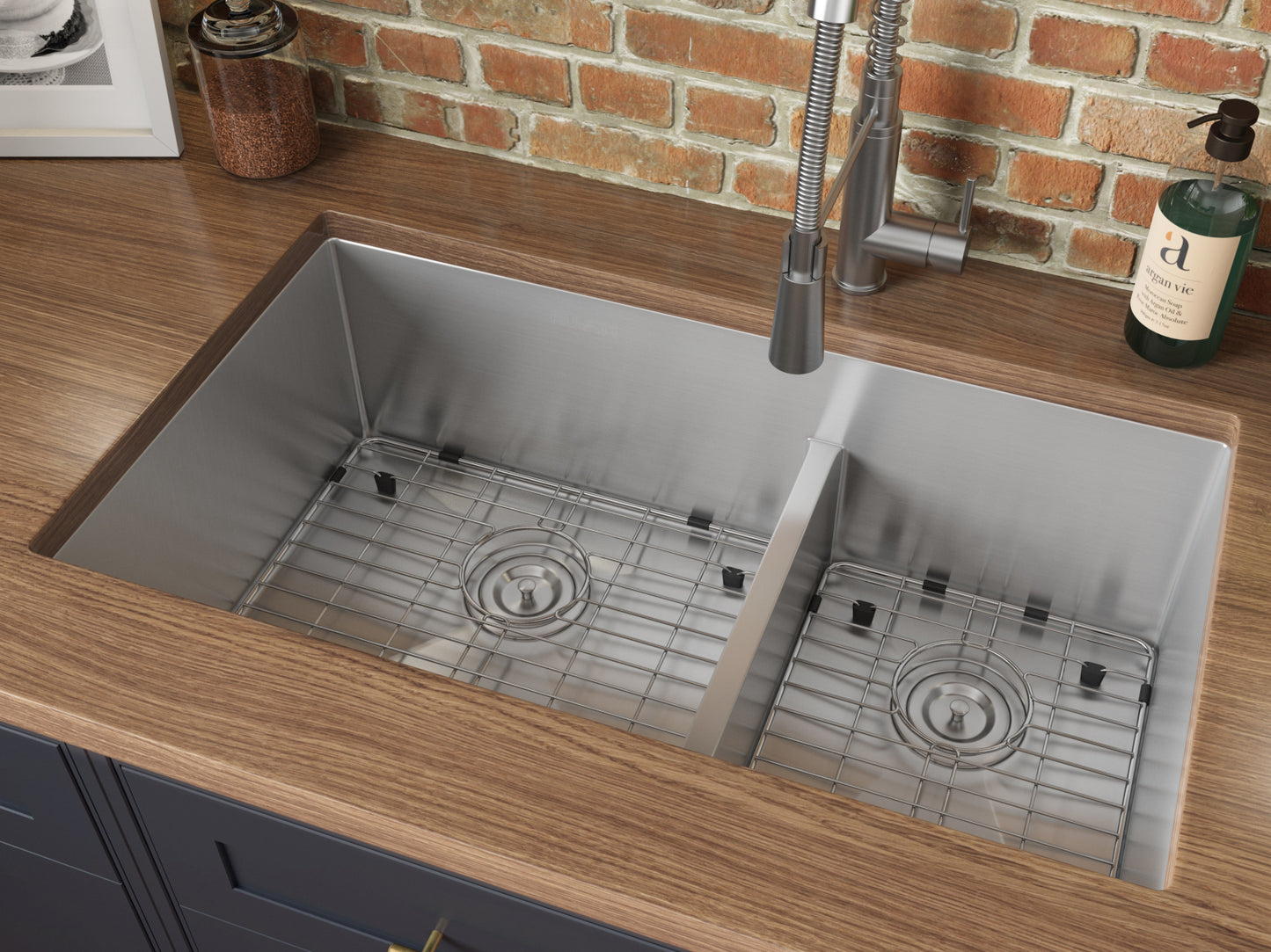 Ruvati Urbana 33 x 19 inch Undermount Stainless Steel Kitchen Sink