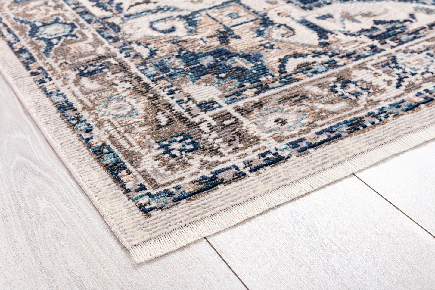 Kaleen Soren Collection Light Blue Throw Rug 1'8" x 2'6"