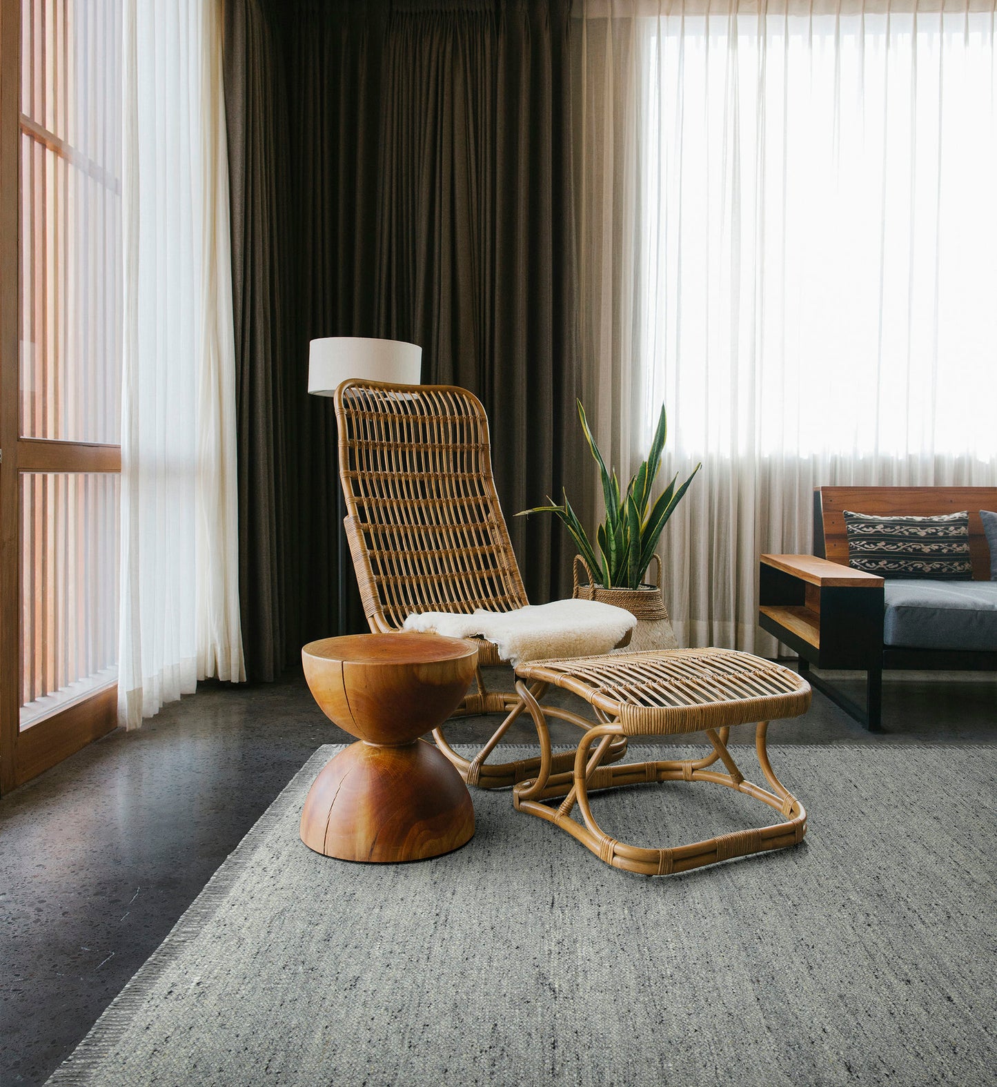 Kaleen Stark Collection Light Silver Area Rug 8' x 10'