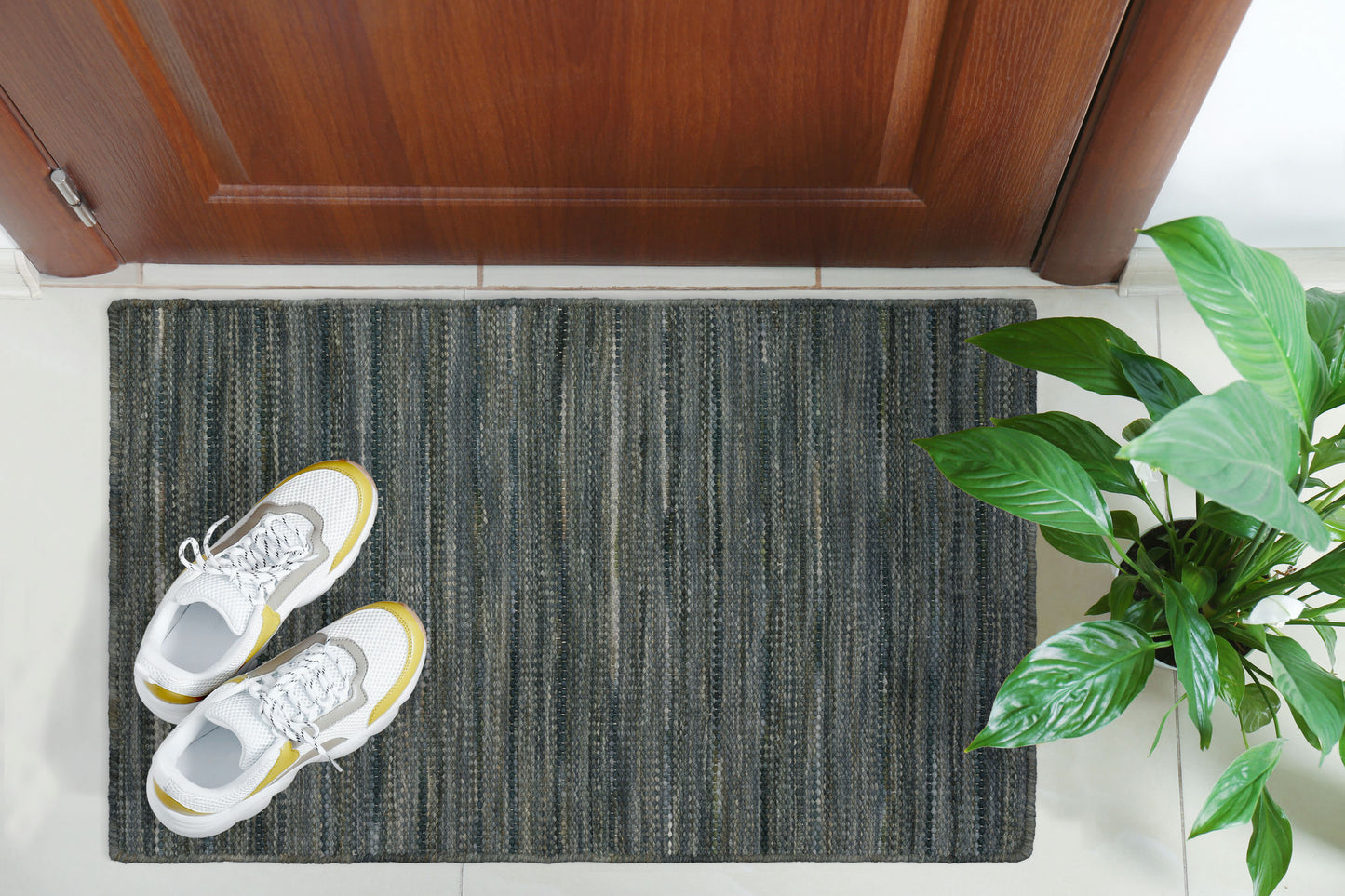 Targon TA1 Carbon 2' x 3' Rug