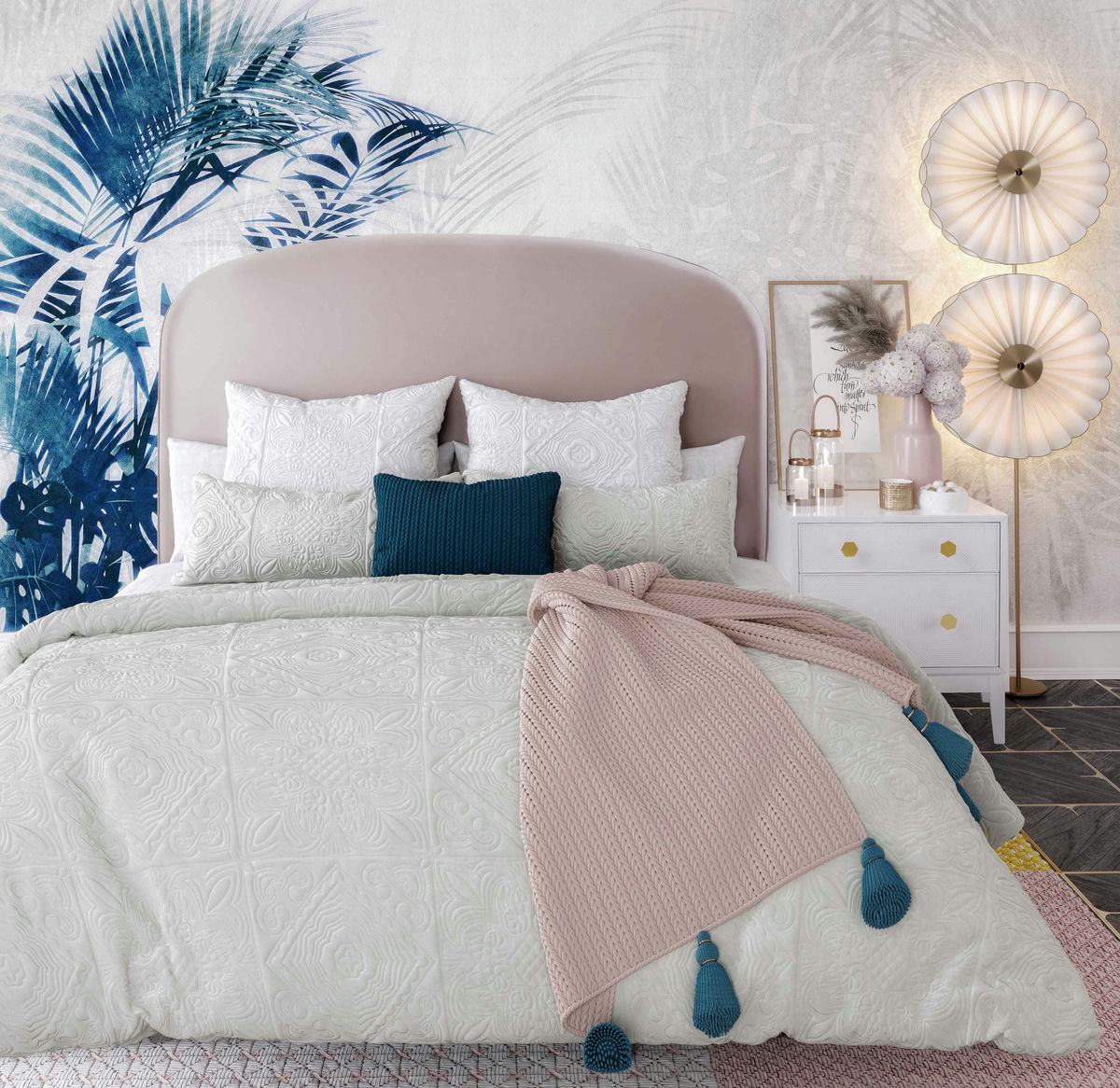 TOV Furniture Vivi Blush Velvet Bed in Queen