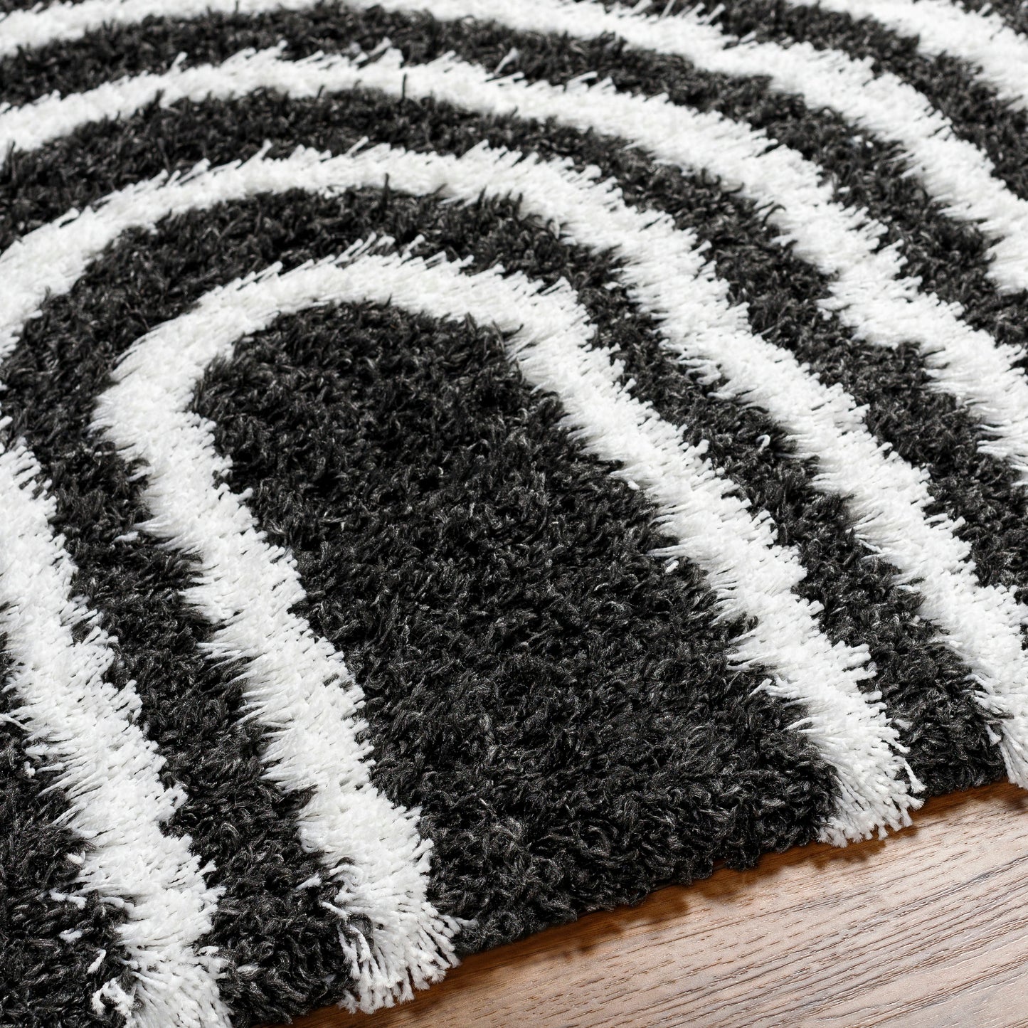 Surya Urban Shag Usg-2318 Rug 5'3" X 7'3"