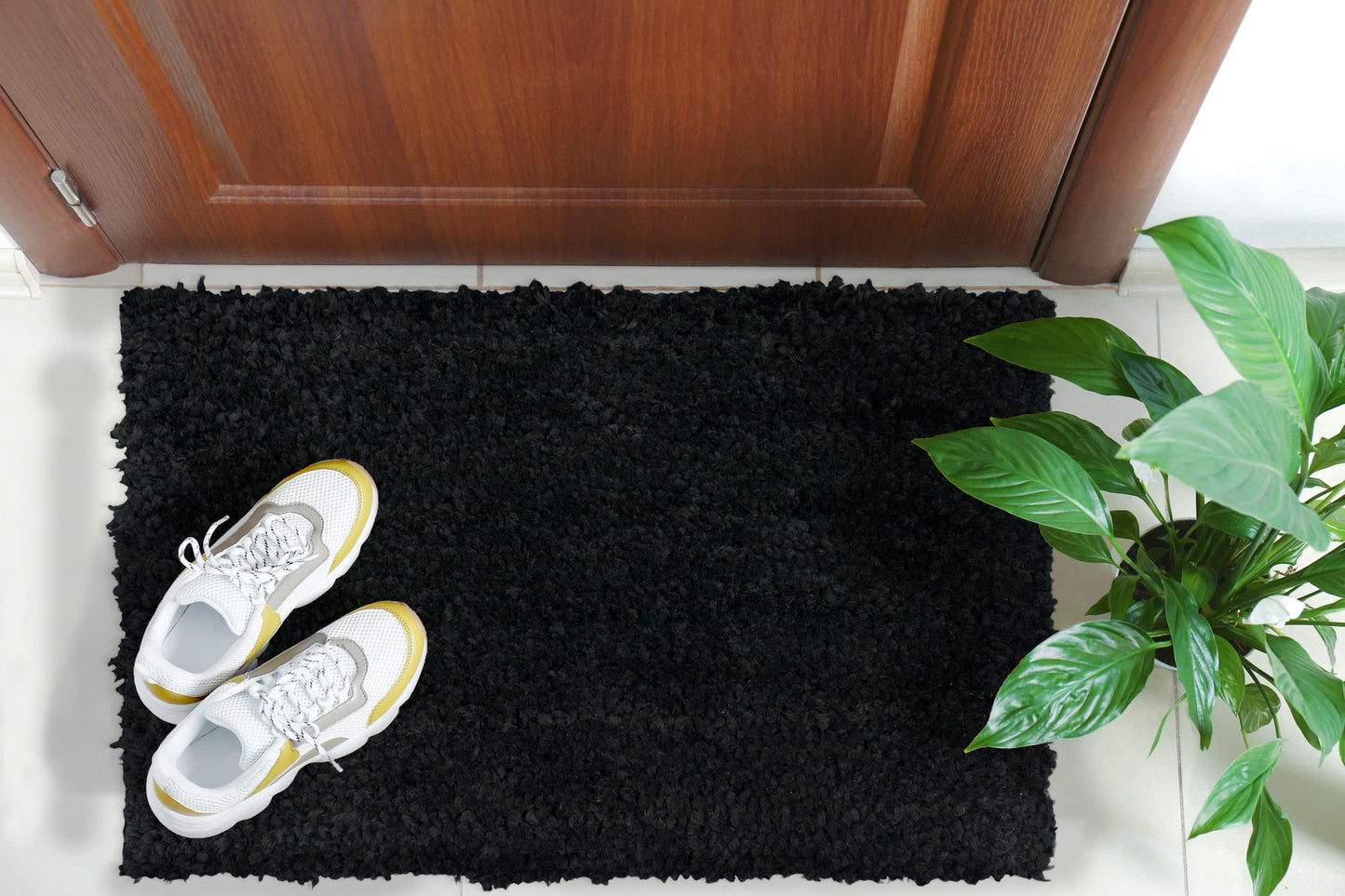 Utopia UT100 Black 2' x 3' Rug