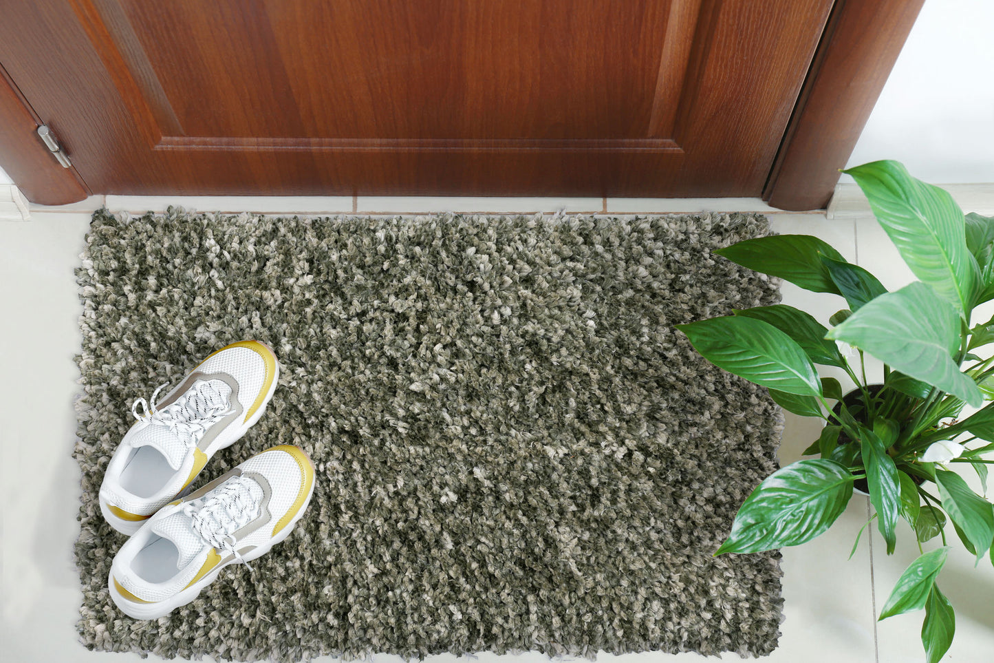 Utopia UT100 Silver 2' x 3' Rug