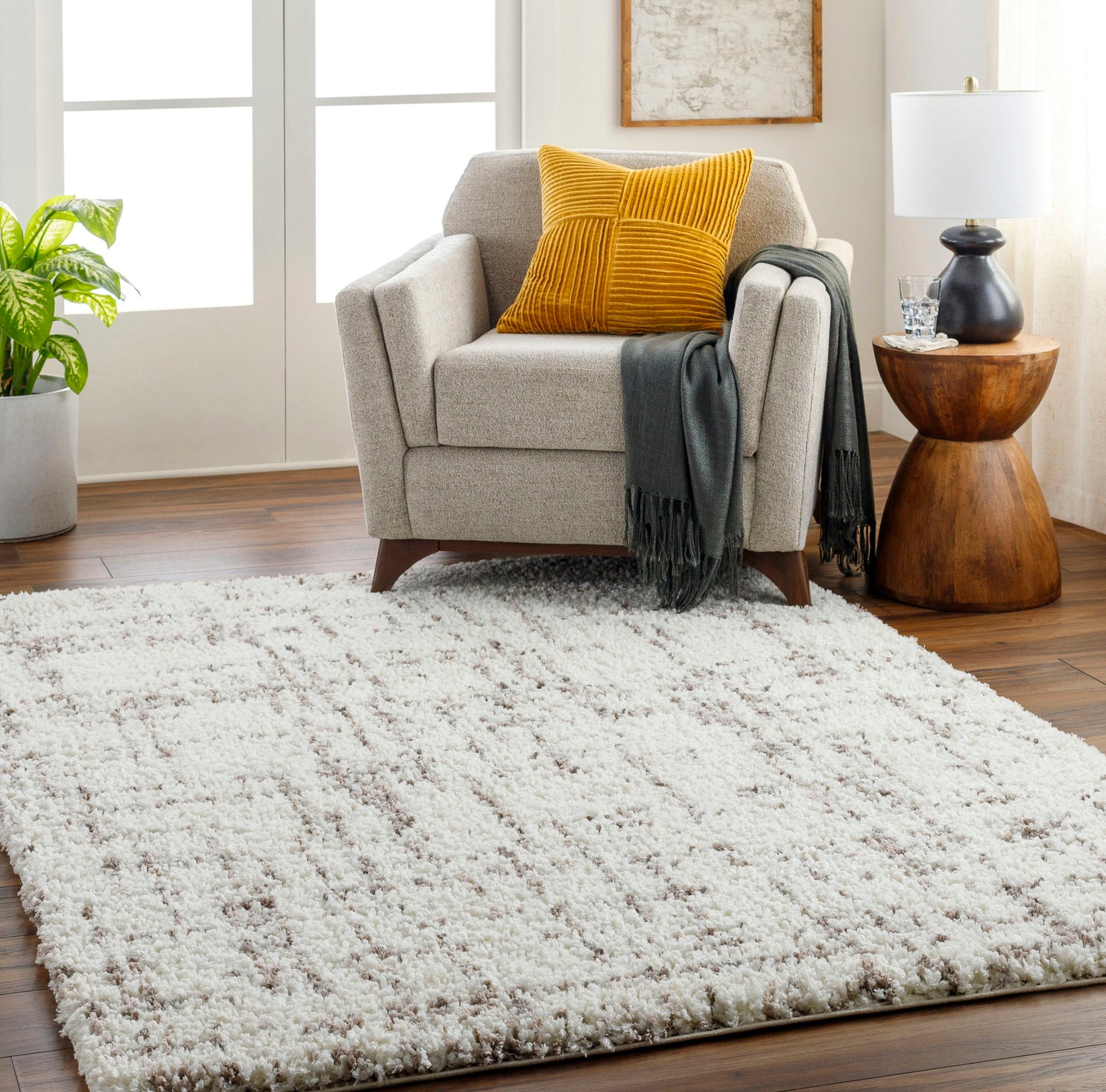 Surya Ultra Shag Utg-2304 Rug 5'3" X 7'