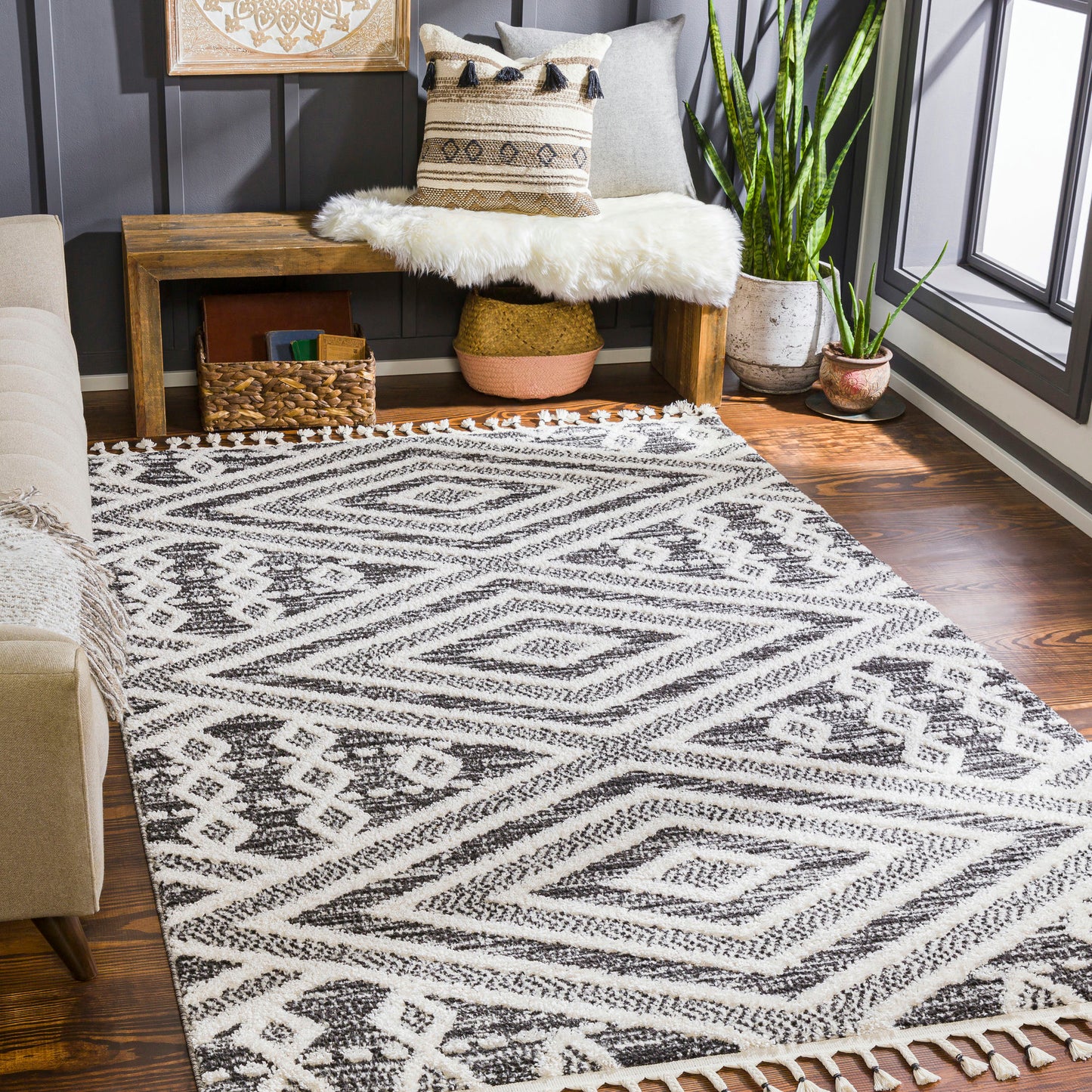 Surya Valencia Vlc-2304 Black Rug 6'7" X 9'