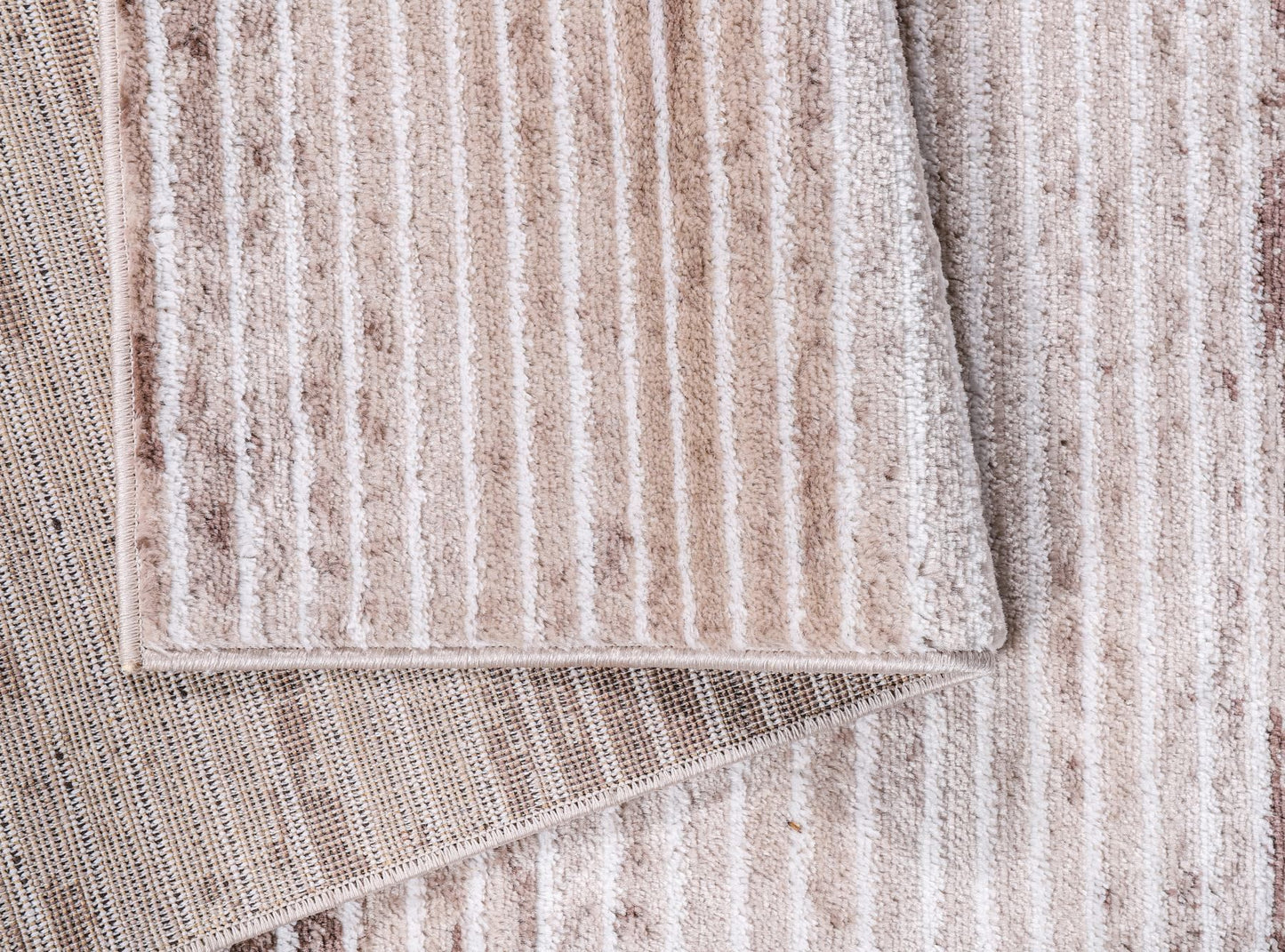 Willow-Adp11762-Creambeige-Canada-Willow08-6.7X9.6-200X290 Area Rug