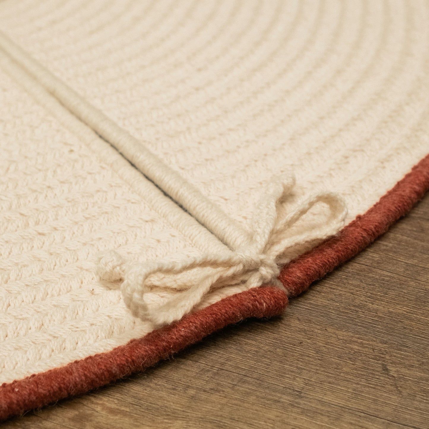 Cozy Wool Trimmed Holiday Tree Skirt - Natural 50†x 50â€