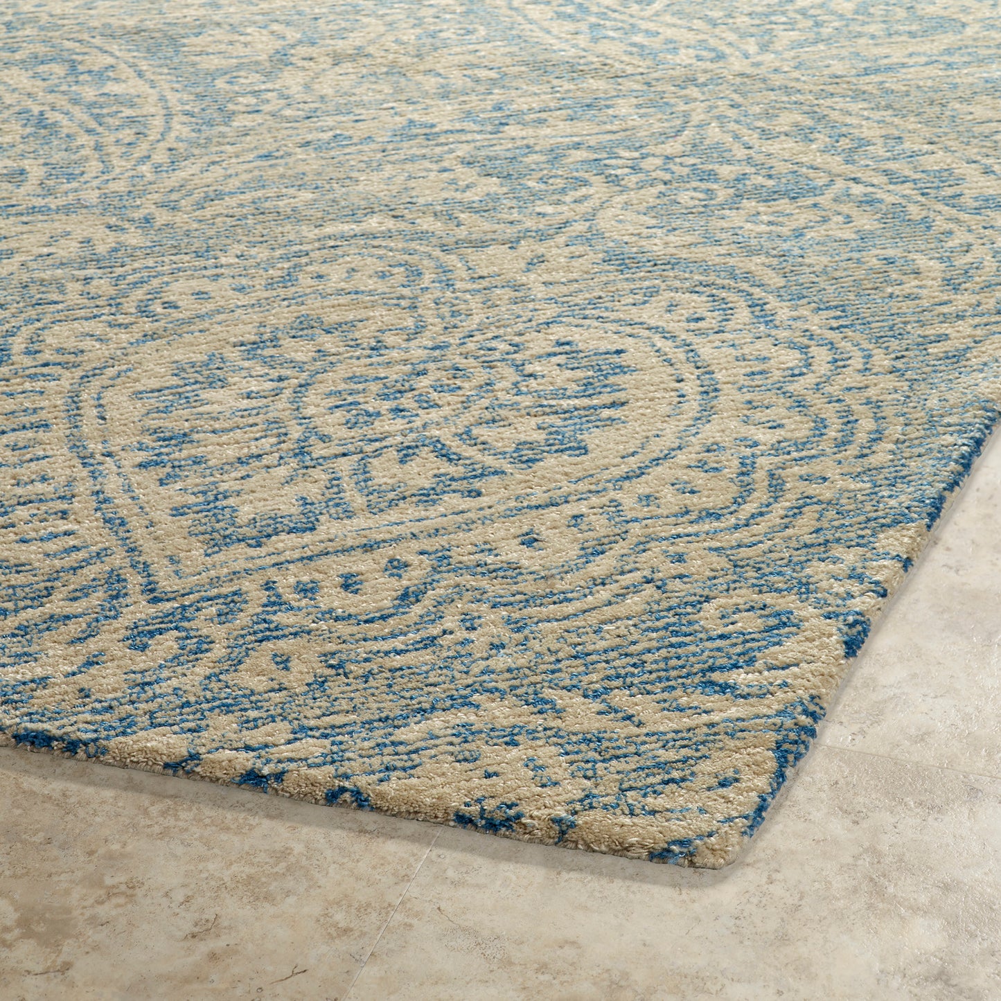 Kaleen Weathered Collection Linen Glacier Area Rug 5' x 7'6"