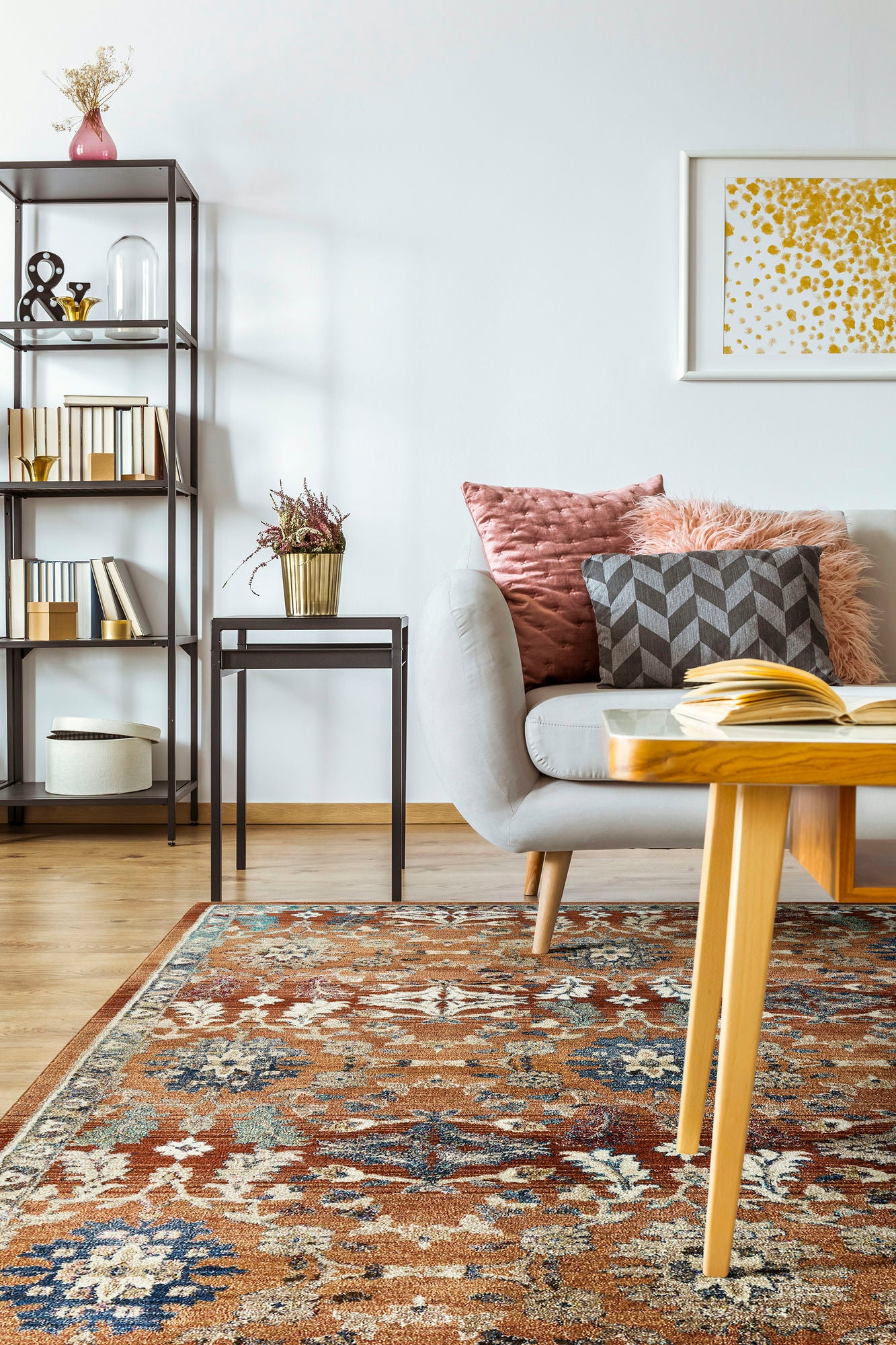 Kaleen Wynnlow Collection Paprika Coral Area Rug 7'3" x 7'3"