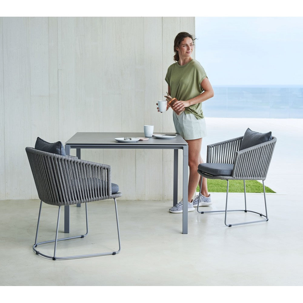 Cane-line Pure table base, 39.4 x 39.4 in, 5088AI
