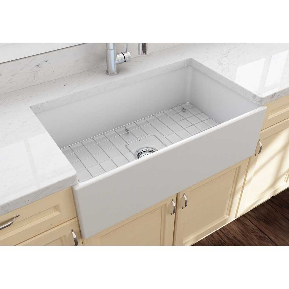 Contempo Apron Front Fireclay 33 in. Single Bowl Kitchen Sink with Protective Bottom Grid and Strainer in White, Matte White