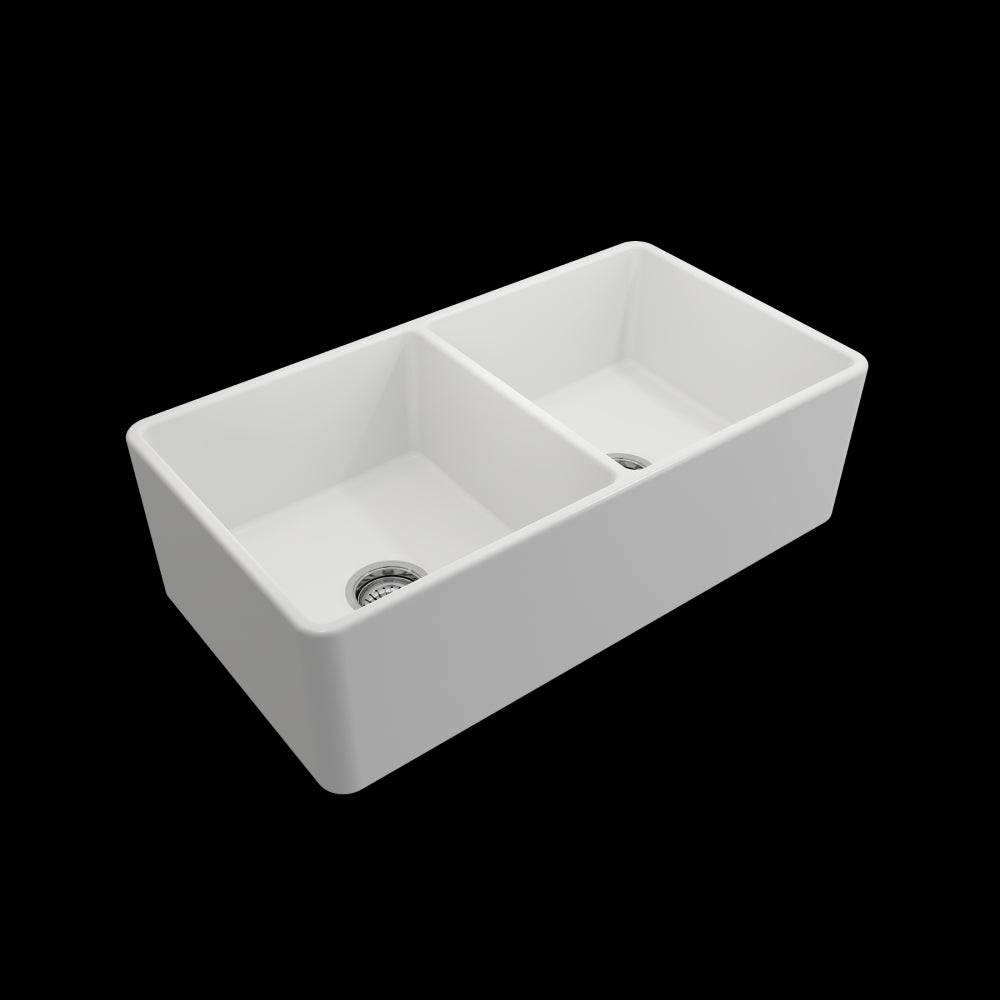 Farmhouse Apron Front Fireclay 33 in. Double Bowl Kitchen Sink with Protective Bottom Grids and Strainers in Matte White