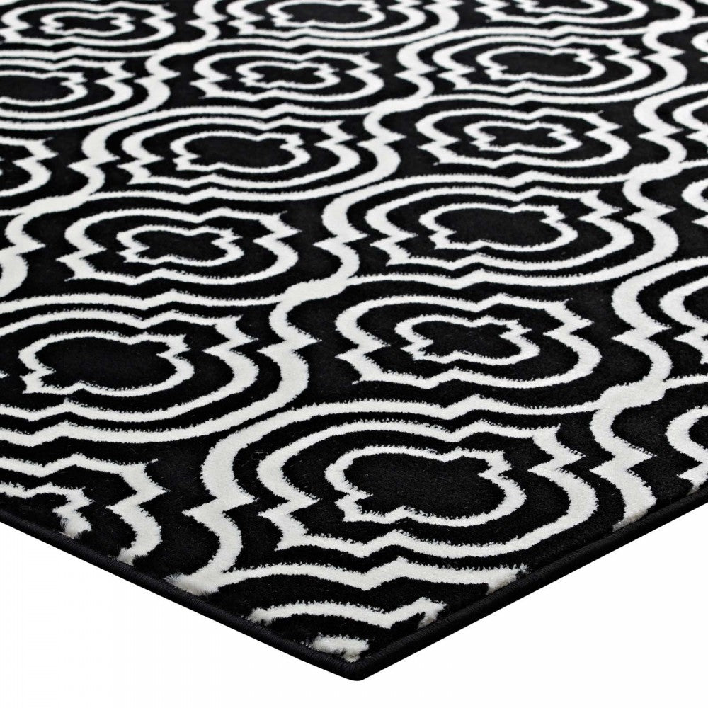 Frame Transitional Moroccan Trellis 5x8 Area Rug, Black and White
